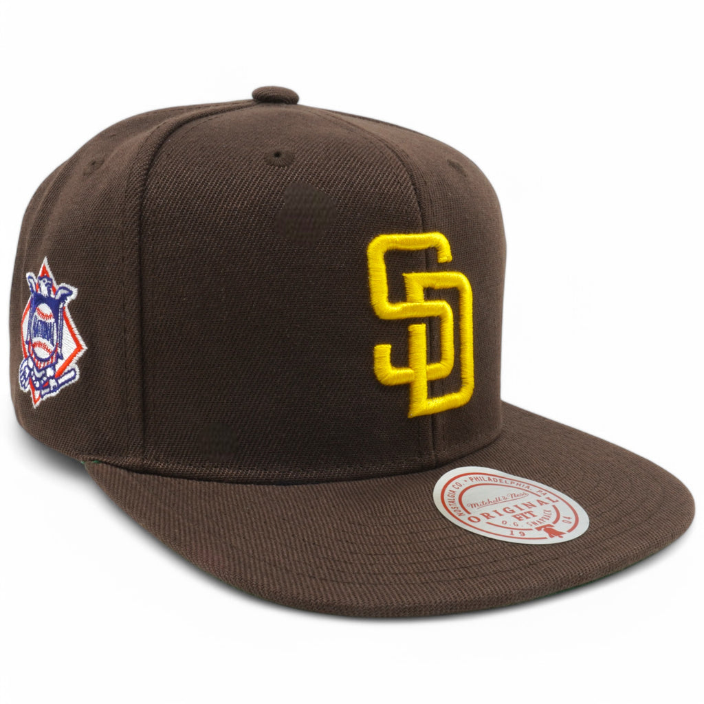 Mens Mitchell & Ness MLB LEAGUE PATCH SNAPBACK PADRES