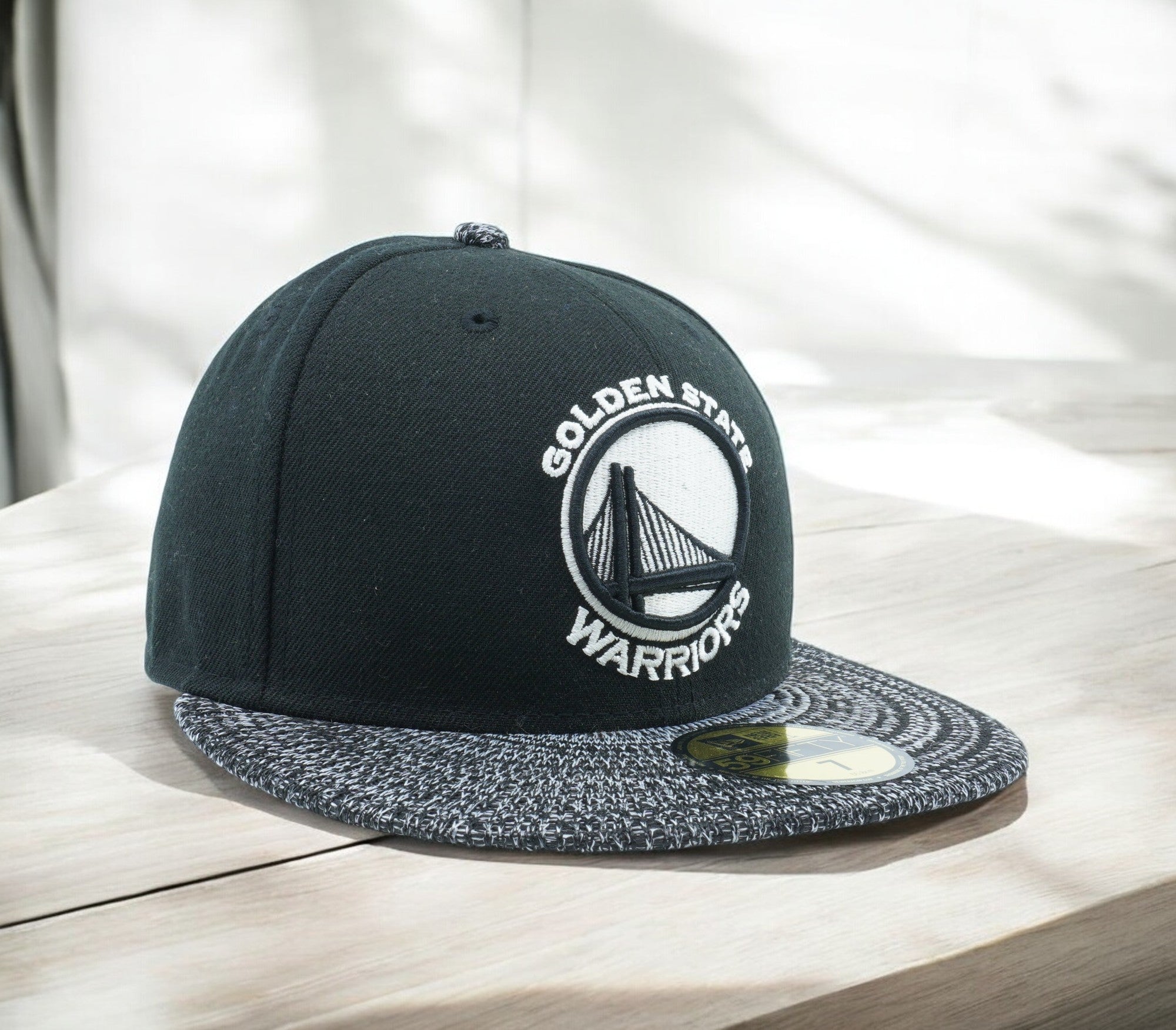 [80441320] Mens New Era NBA Golden State Warriors Visor Fresh 59Fifty Fitted