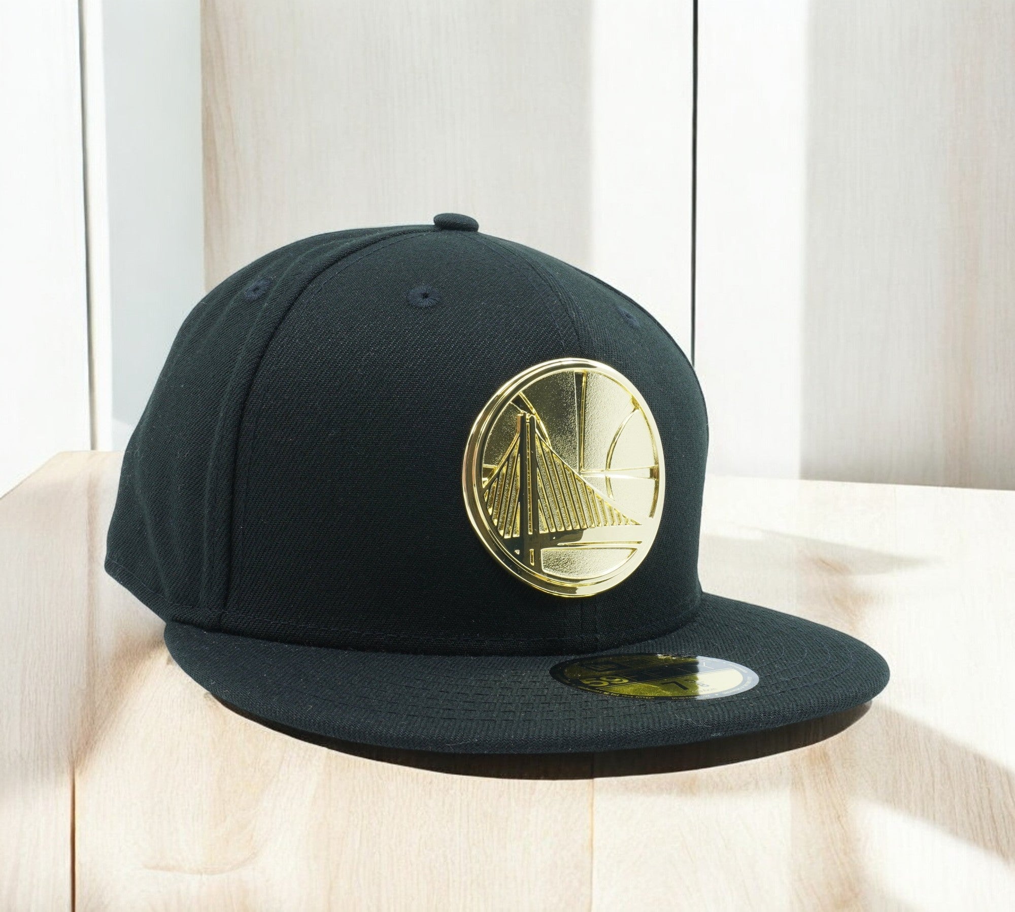 [80569916] Mens New Era NBA Golden State Warriors Golden Finish Logo 59Fifty
