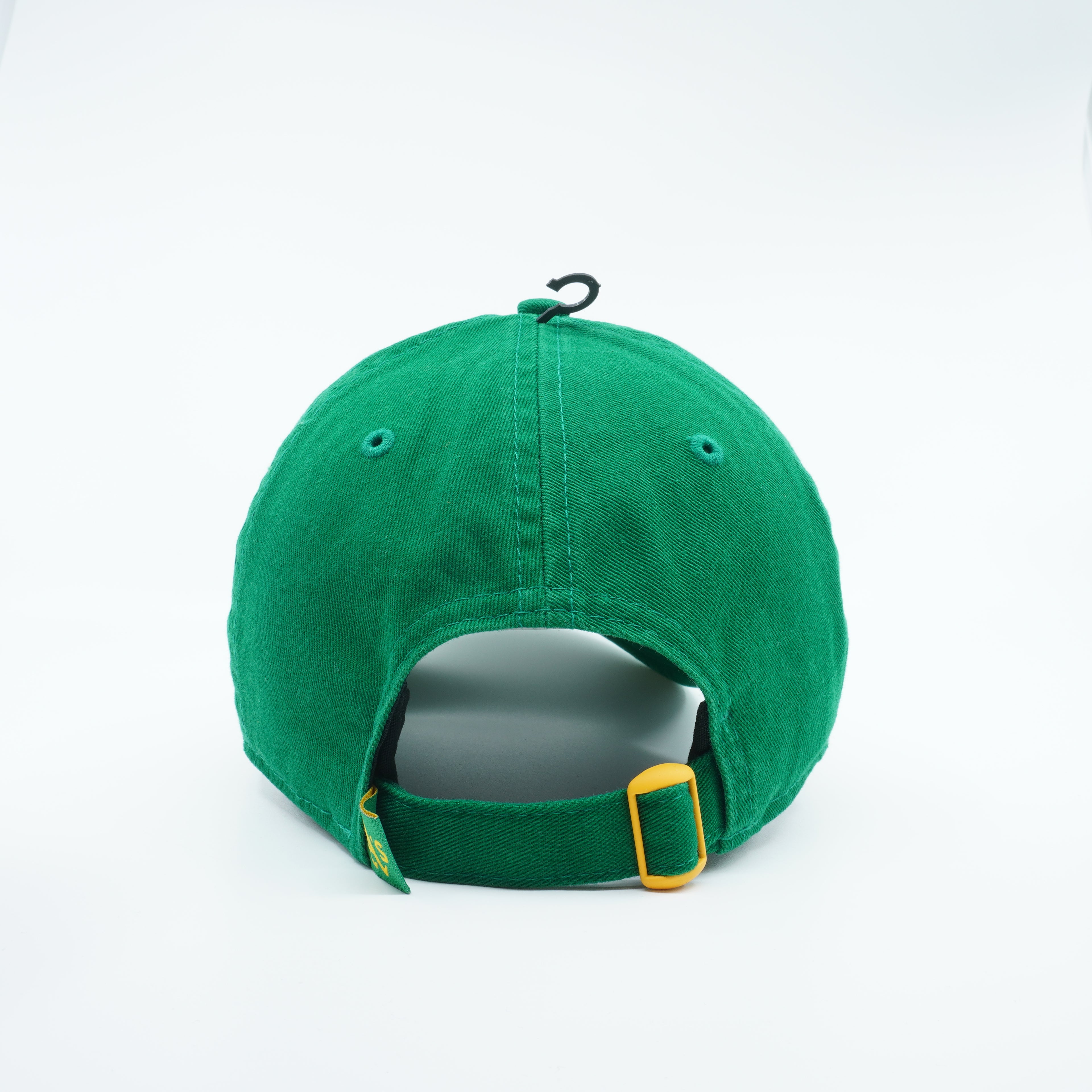 [60003487] Mens New Era MLB OAKLAND ATHLETICS 920 STRAPBACK ' DISTRESSED PATCH'