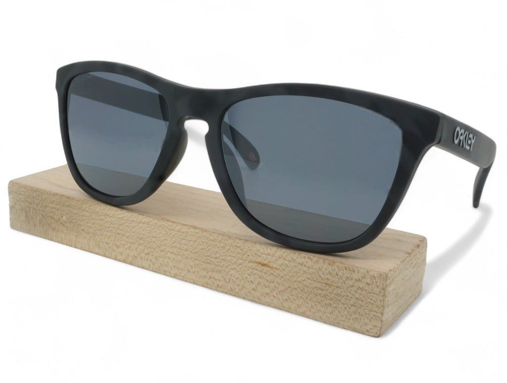 [OO9245-65] Unisex Oakley Frogskins (A) Sunglasses