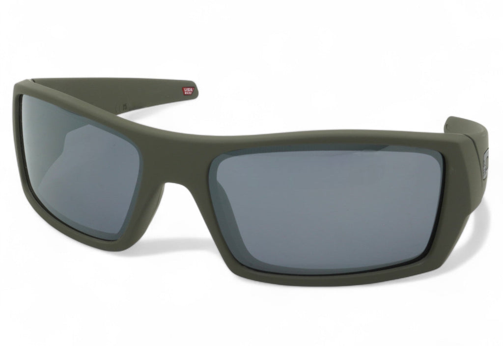 [53-111] Unisex Oakley Gascan Sunglasses