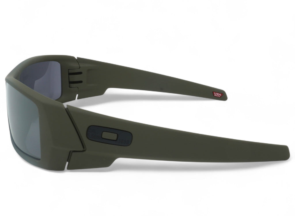 [53-111] Unisex Oakley Gascan Sunglasses