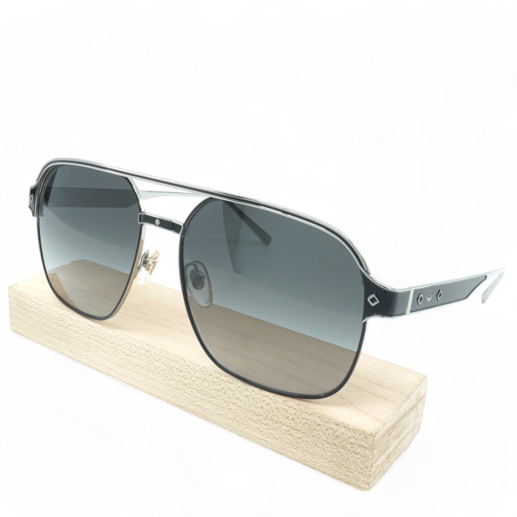 [MCM128S-067] UNISEX MCM NAVIGATOR SUNGLASSES