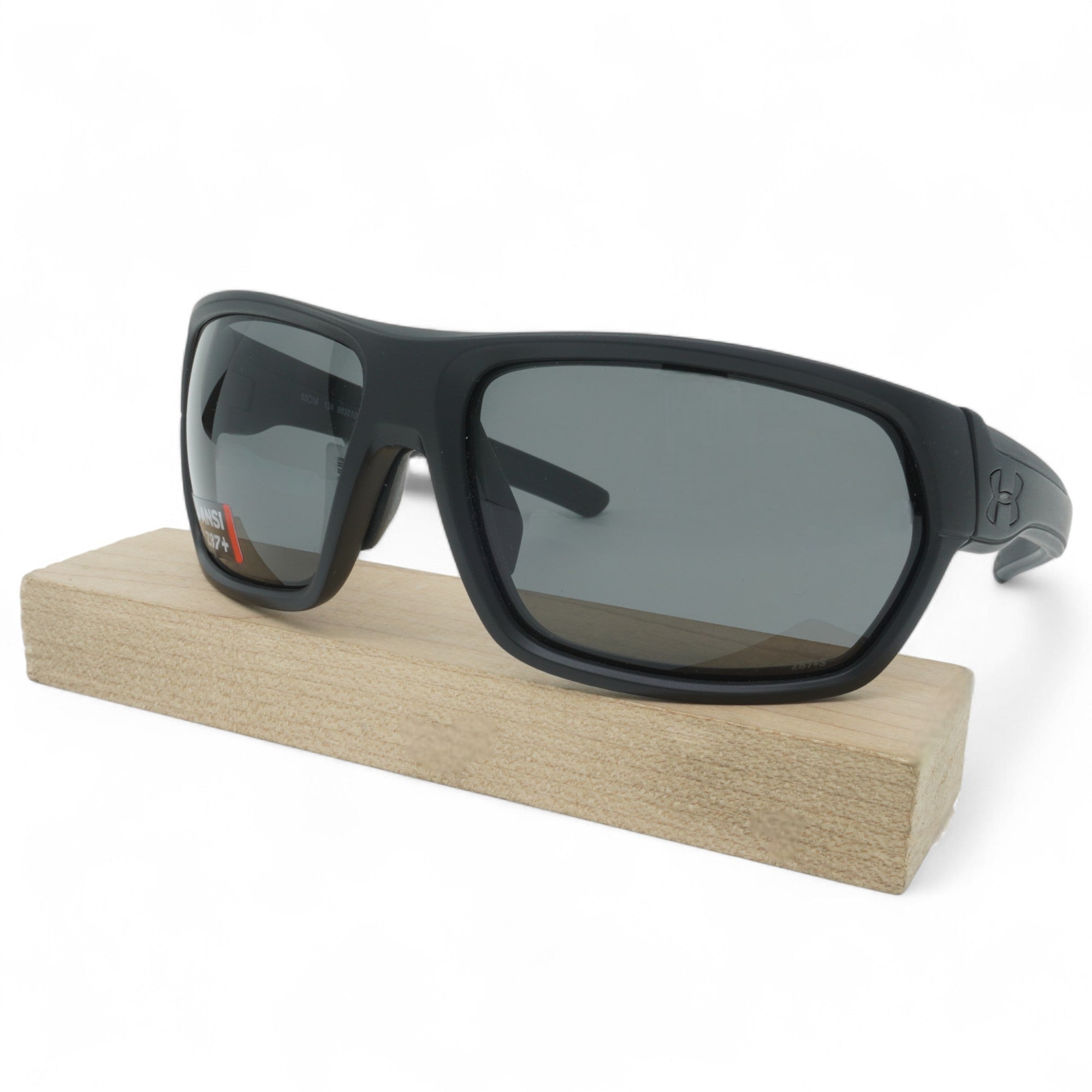 [8630109-020100] Unisex Under Armour No Limits Sunglasses
