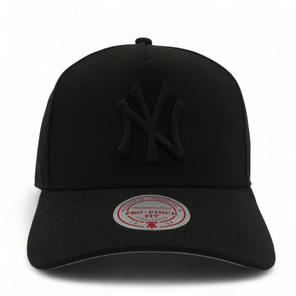 MENS MITCHELL & NESS MLB RAISED UP PRO PINCH SNAPBACK YANKEES - BLACK