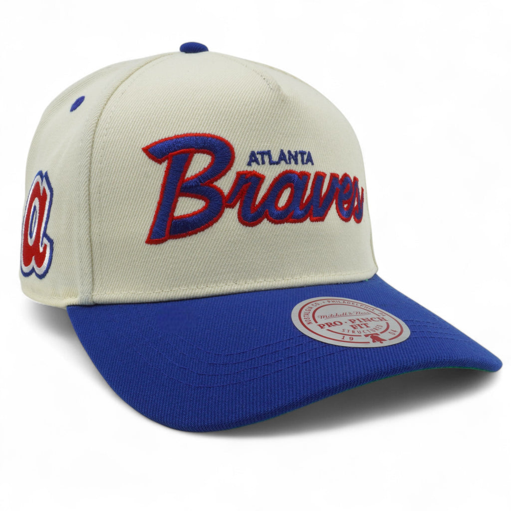 MENS MITCHELL & NESS MLB HAT TRICK SCRIPT PRO PINCH SNAPBACK COOP BRAVES - CREAM