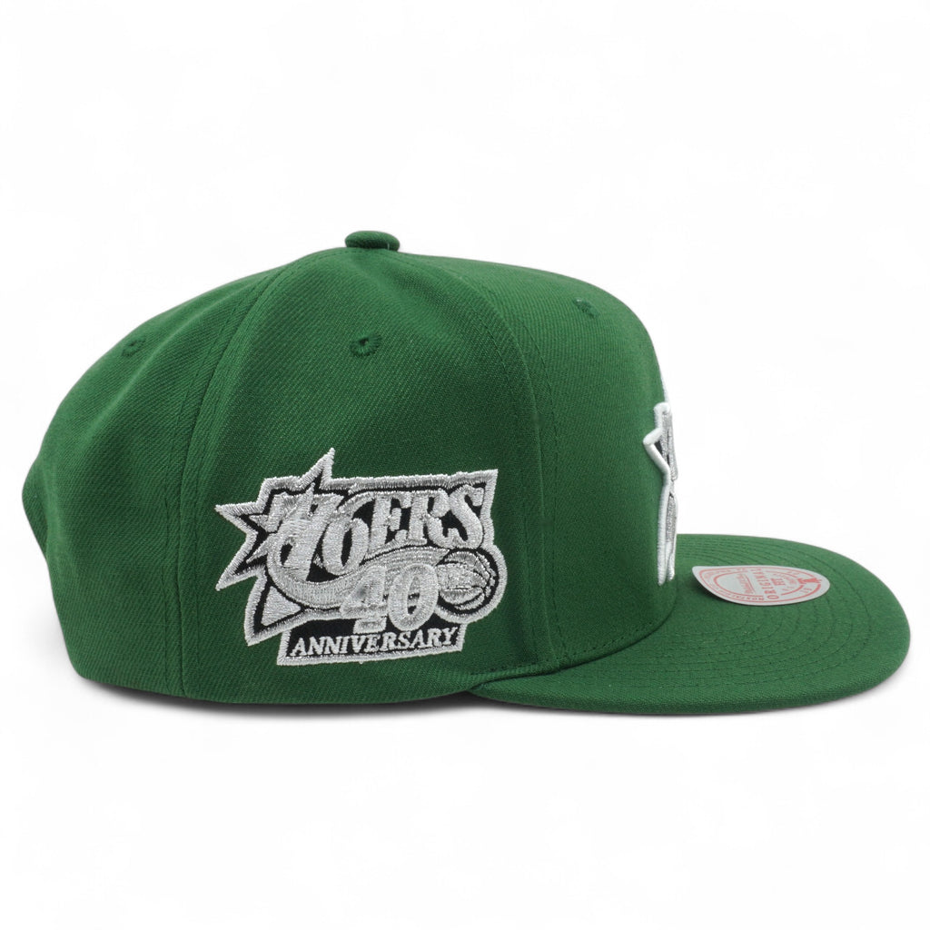 MENS MITCHELL & NESS NBA GORGE GREEN SNAPBACK HWC 76ERS - GREEN