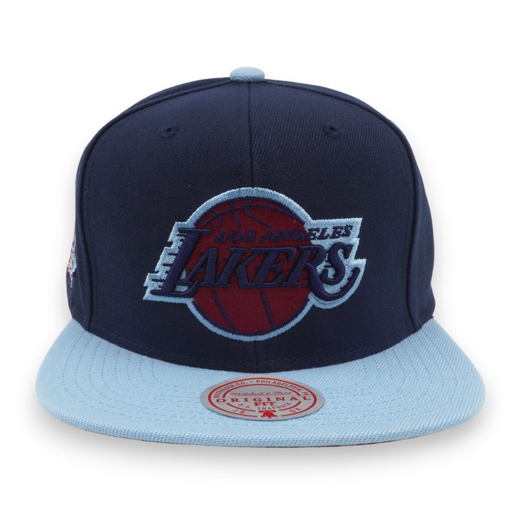 MENS MITCHELL & NESS NBA SKYBERRY COBBLER SNAPBACK LAKERS - NAVY-LIGHT BLUE