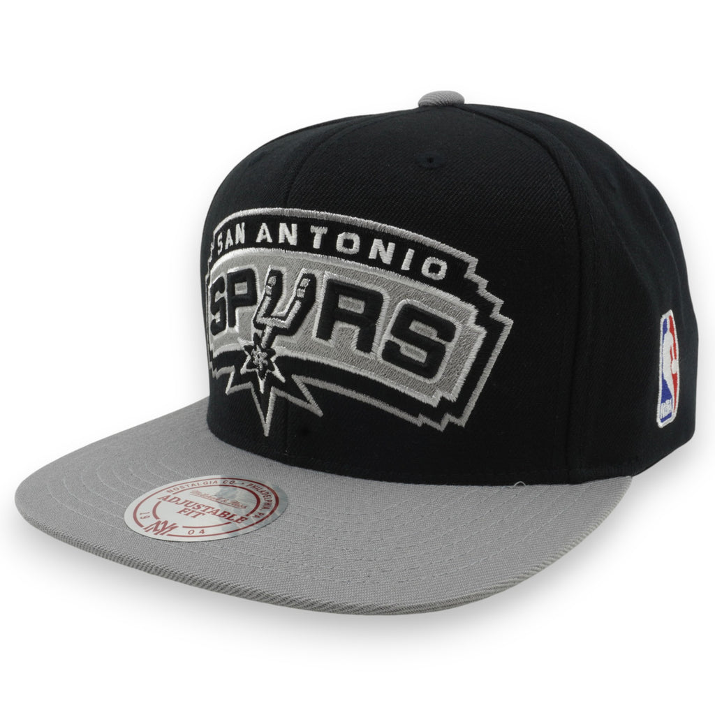 Mens Mitchell & Ness NBA XL LOGO 2 TONE SNAPBACK SPURS