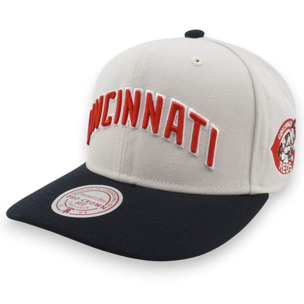 [HP11517-CREOFWH] MENS MITCHELL & NESS MLB OFF WORD PRO SNAPBACK COOP REDS