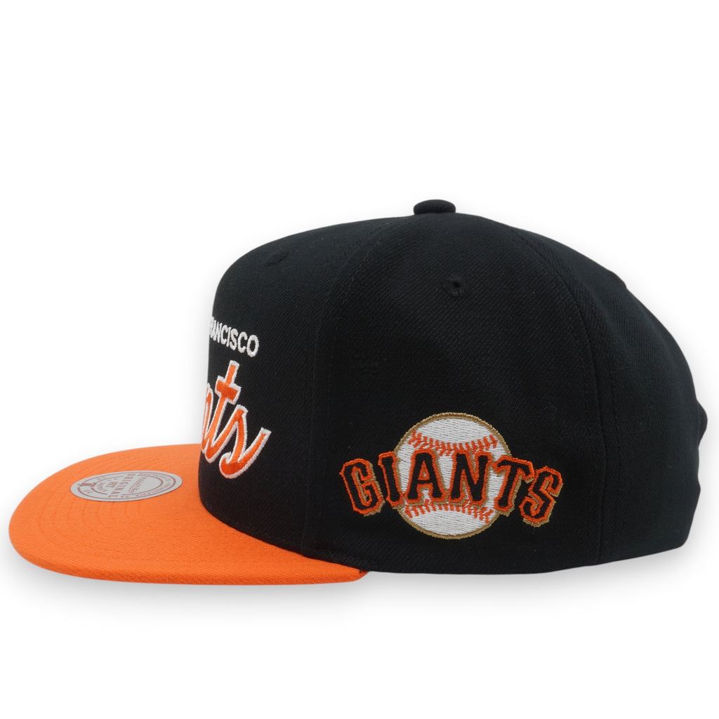 Mens Mitchell & Ness MLB EVERGREEN SCRIPT SNAPBACK GIANTS