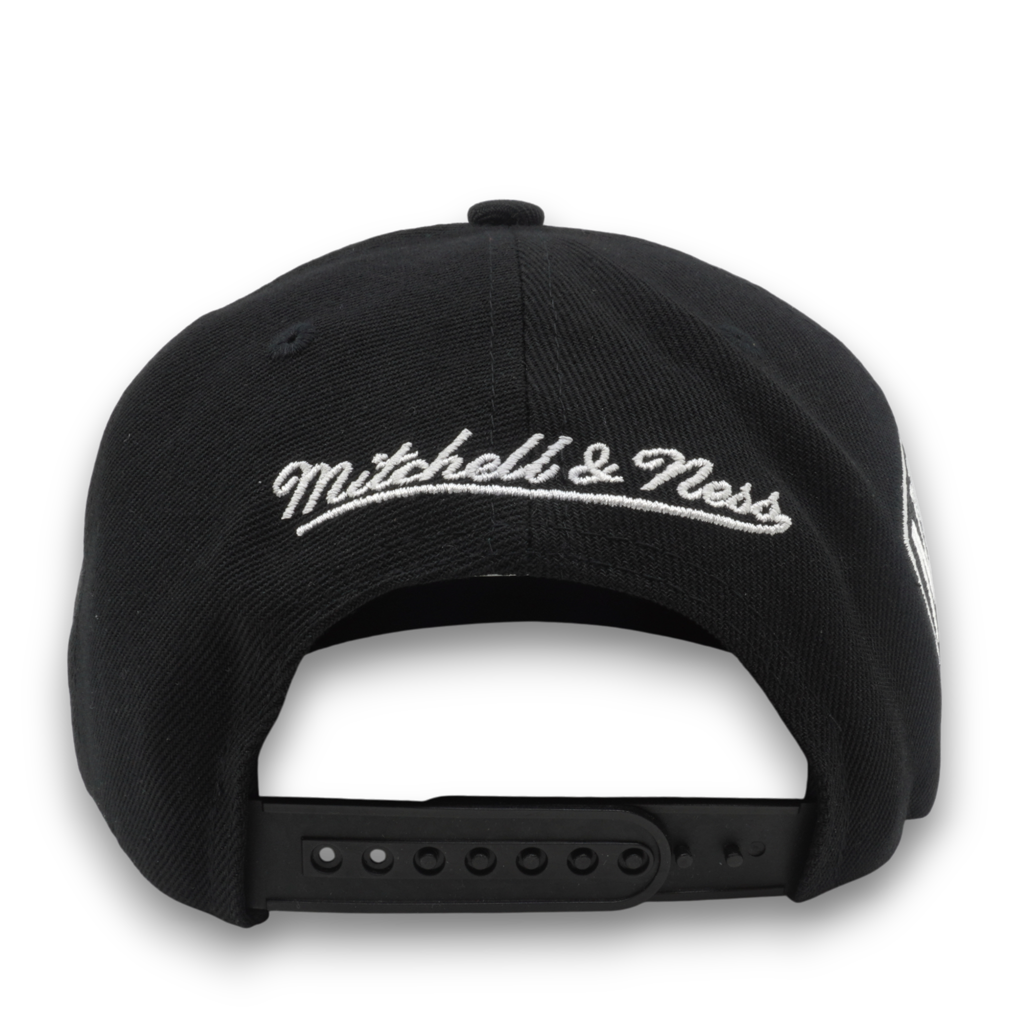 MENS MITCHELL & NESS NBA LANDED SNAPBACK NETS - BLACK