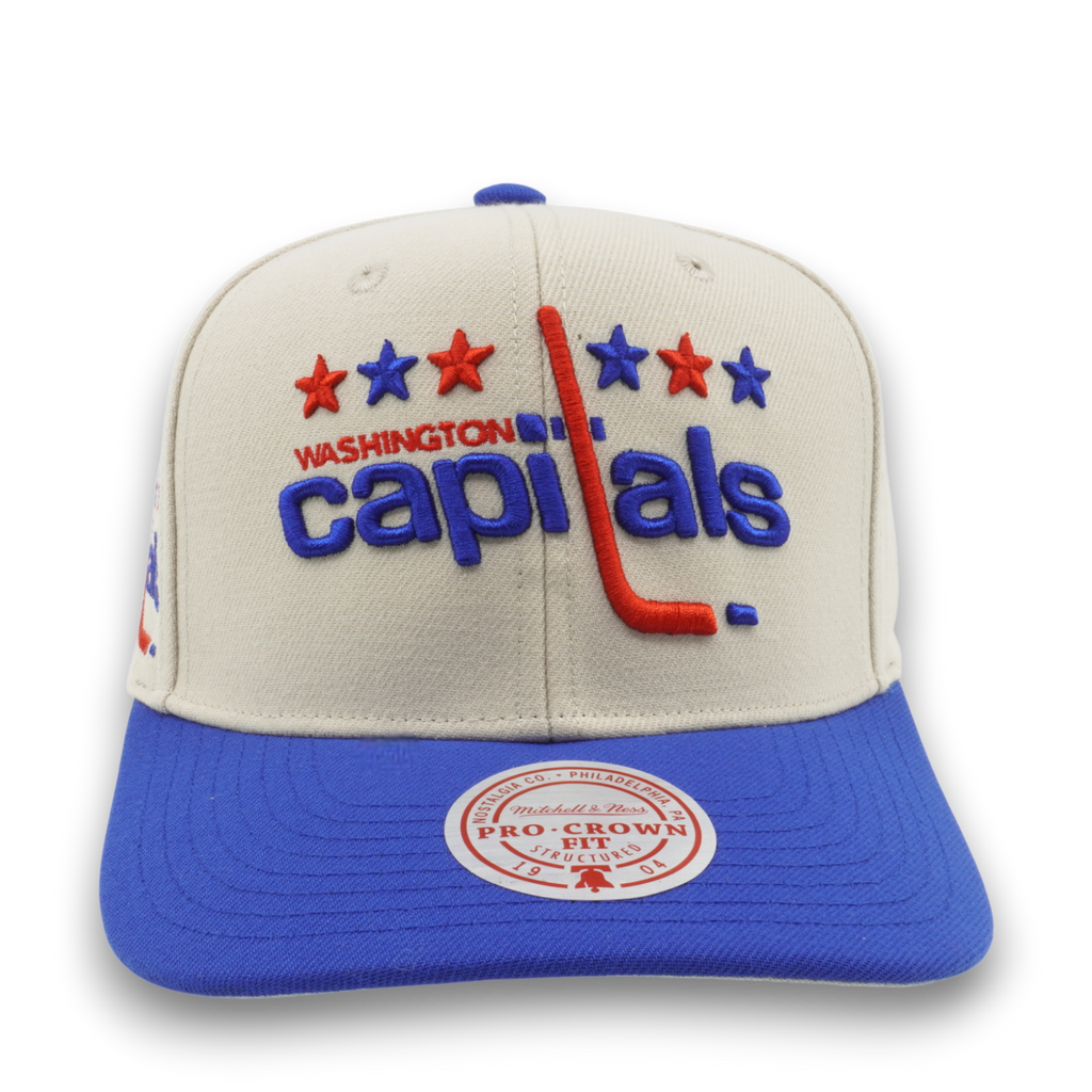 MENS MITCHELL & NESS NHL GAME ON PRO SNAPBACK VNTG CAPITALS - OFF WHITE