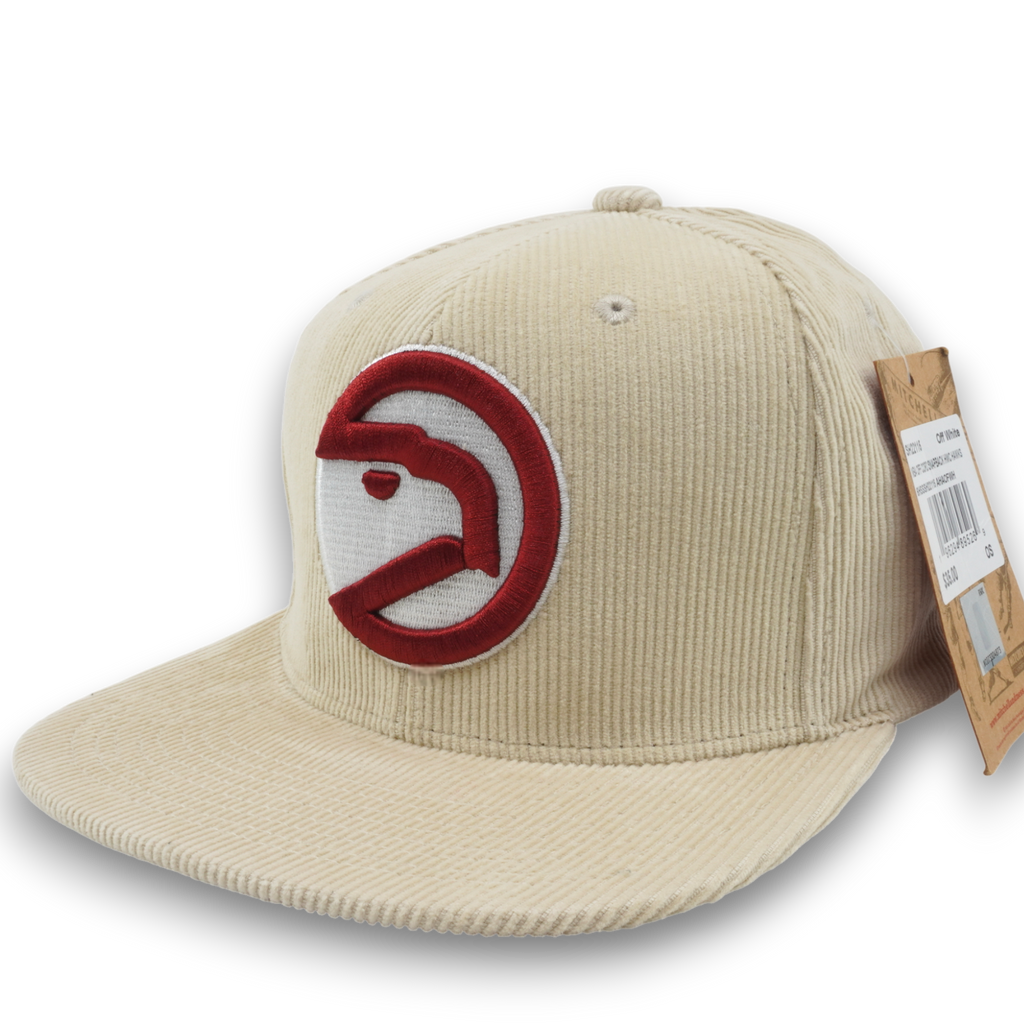MENS MITCHELL & NESS NBA OFF CORD SNAPBACK HWC HAWKS - OFF WHITE