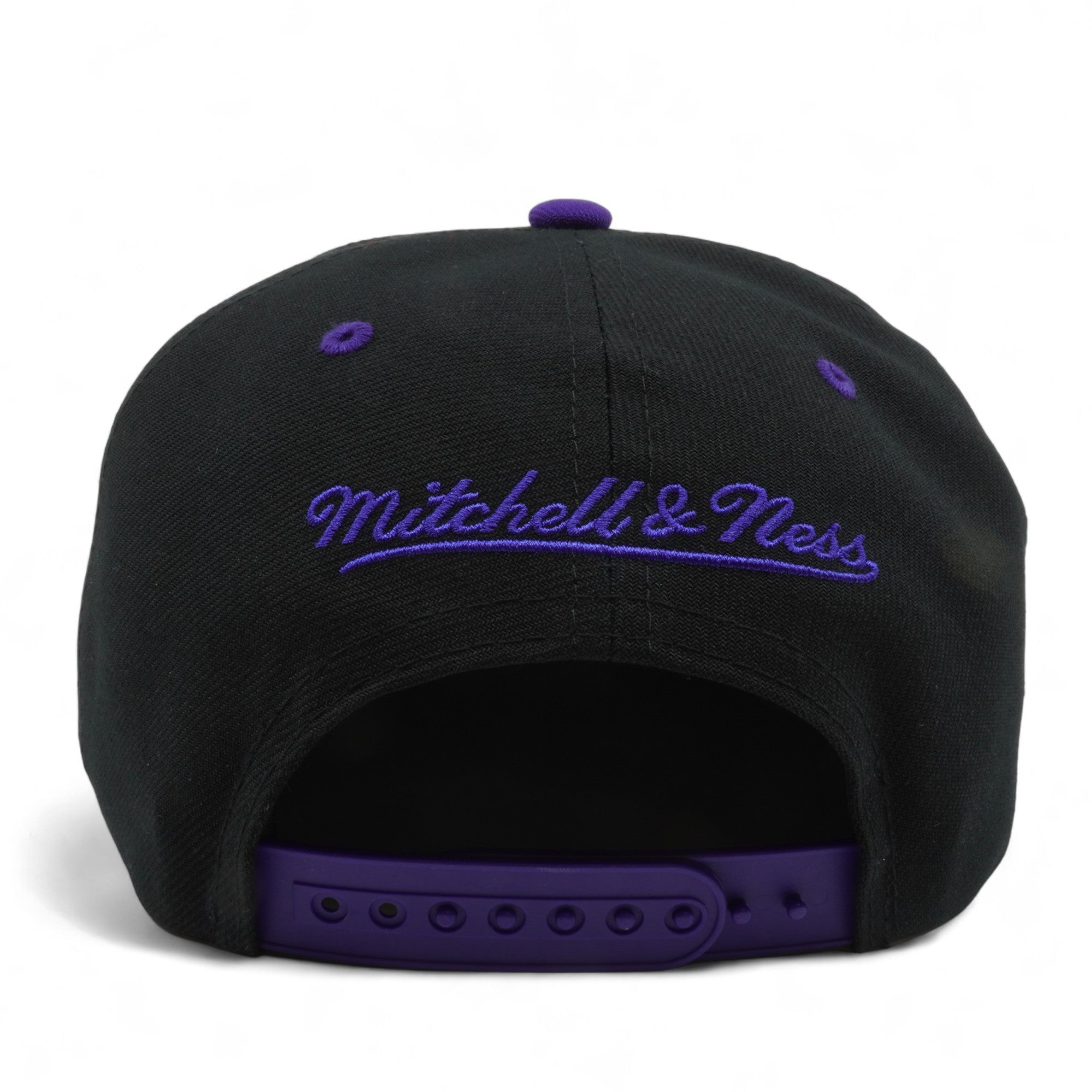 Mens MITCHELL & NESS NBA SCRIPT POP SNAPBACK HORNETS