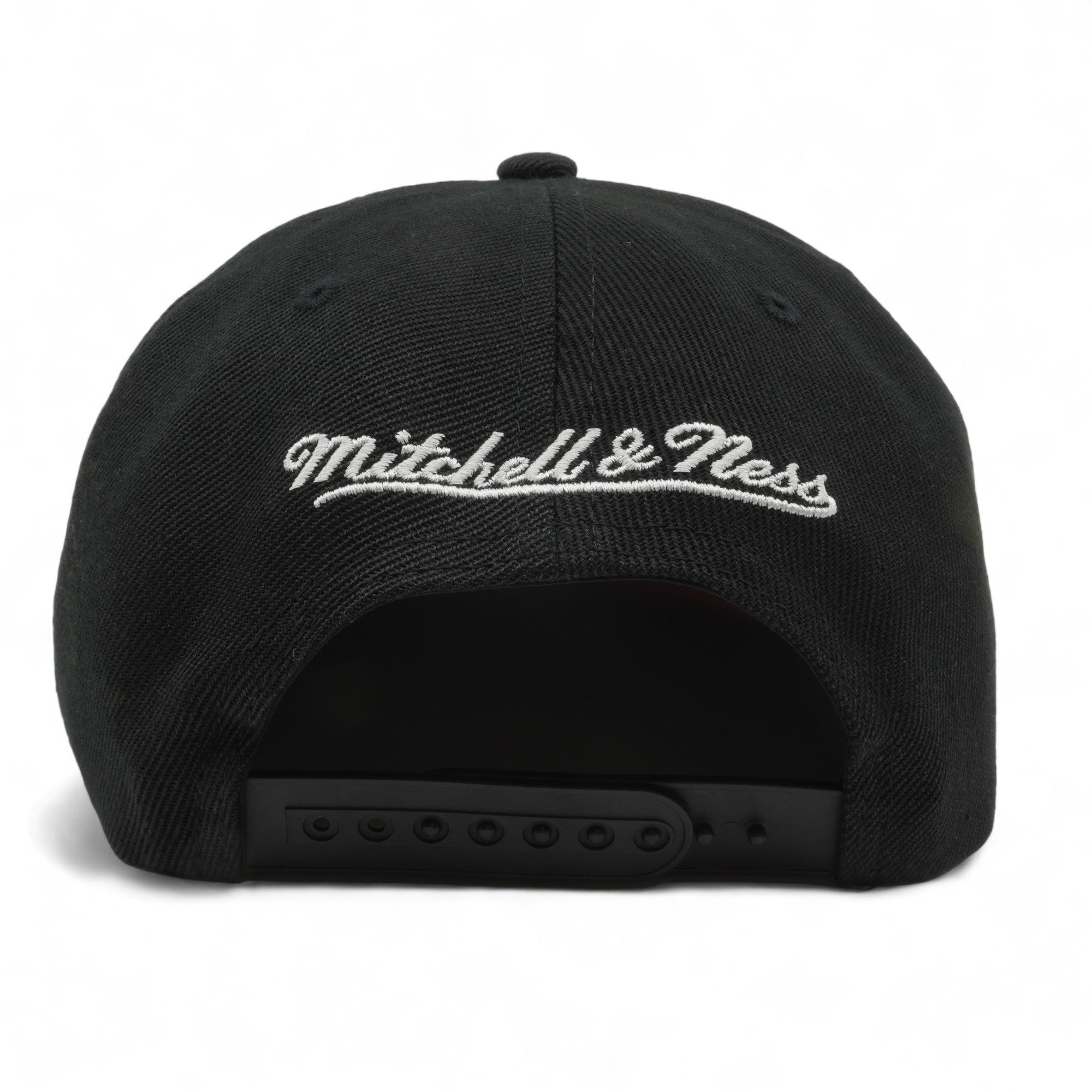 Mens MITCHELL & NESS NBA ALL LOVE SNAPBACK HWC PISTONS
