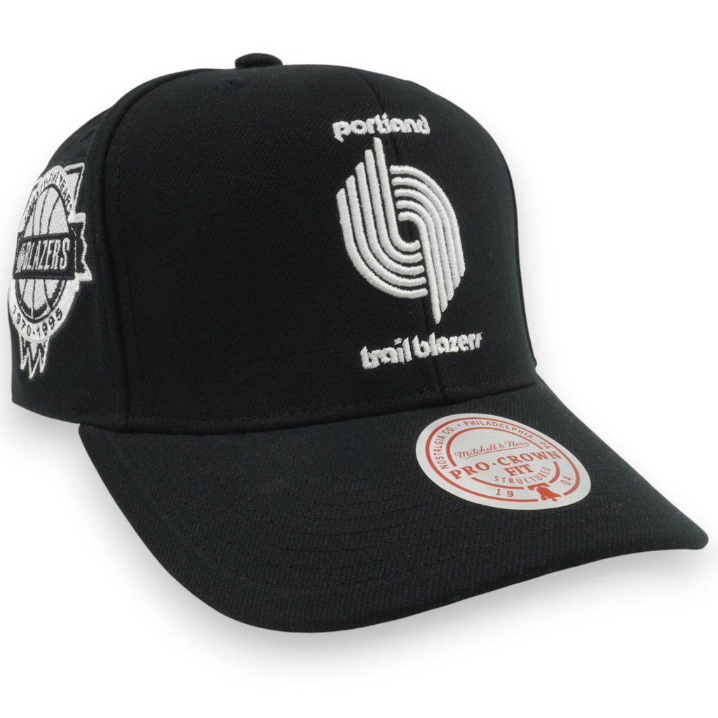 Mens Mitchell & Ness NBA PANDA PRO SNAPBACK HWC TRAIL BLAZERS