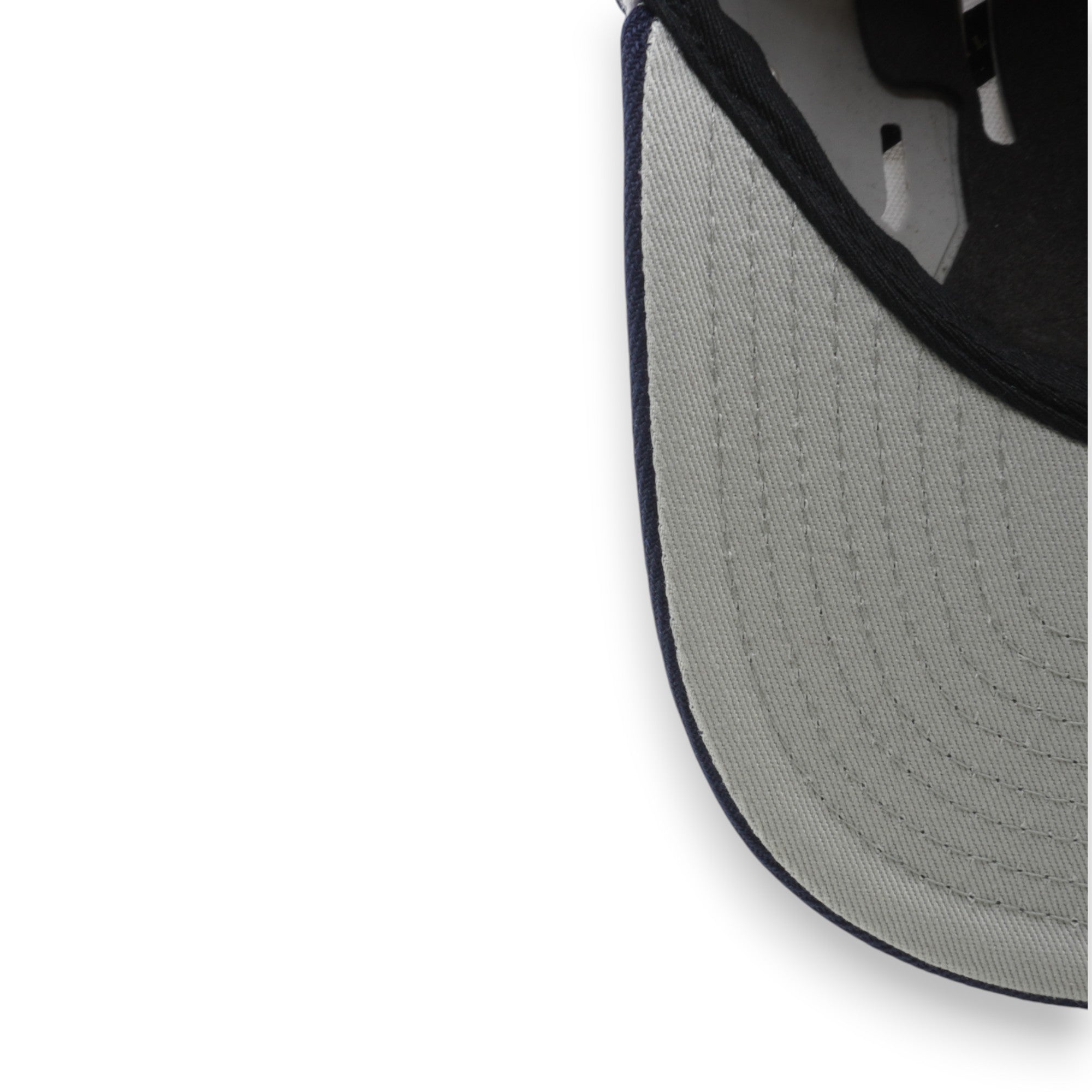 Mens Mitchell & Ness NCAA COLLEGE DROPBACK SNAPBACK HOWARD