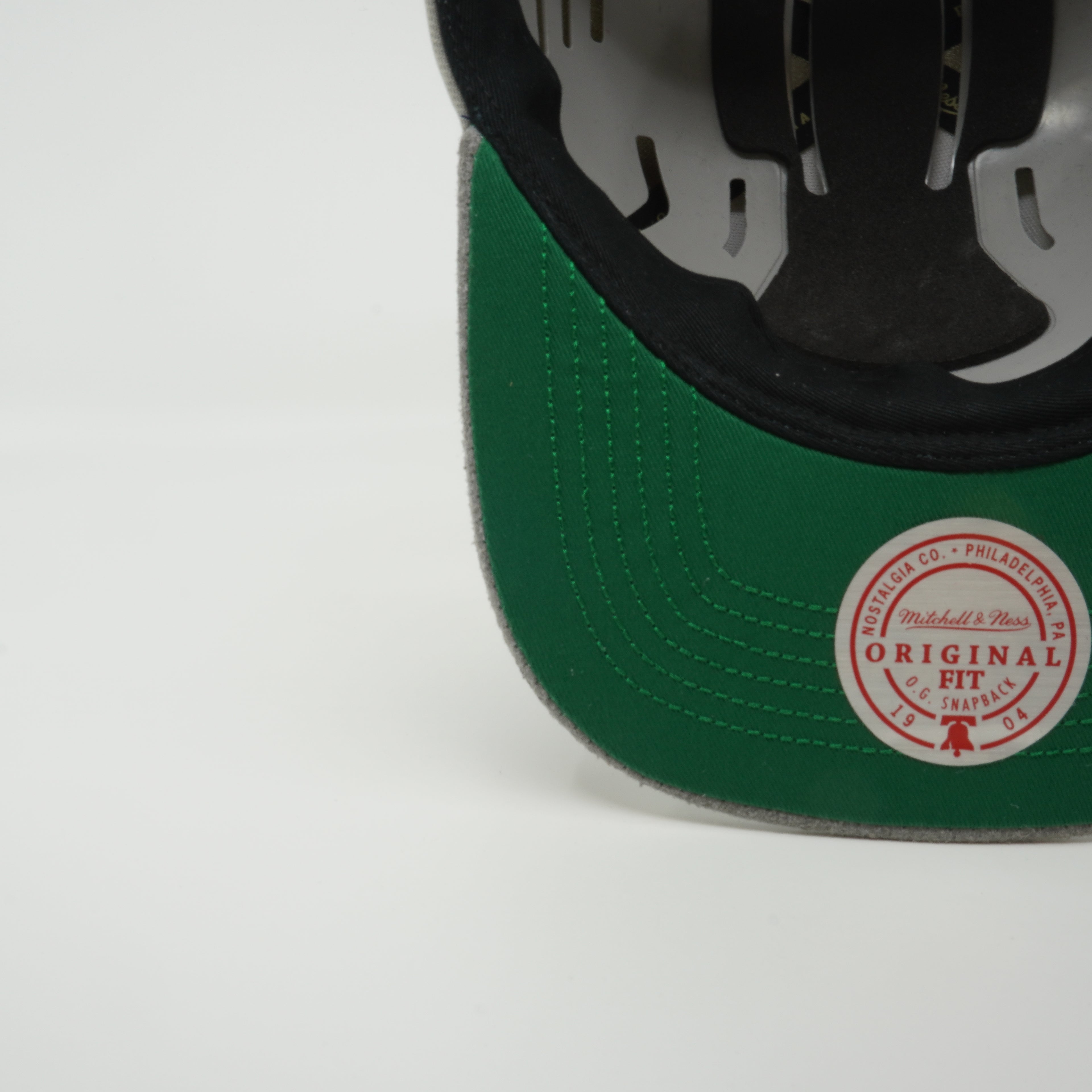 MENS MITCHELL & NESS NBA MUNCH TIME SNAPBACK HWC MAVERICKS - GREY