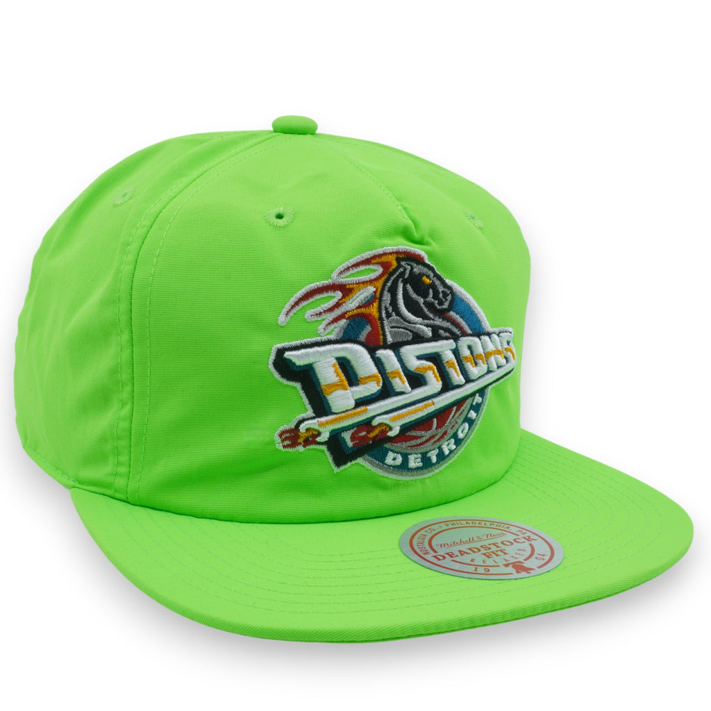 Mens Mitchell & Ness NBA NEON NYLON SNAPBACK HWC PISTONS
