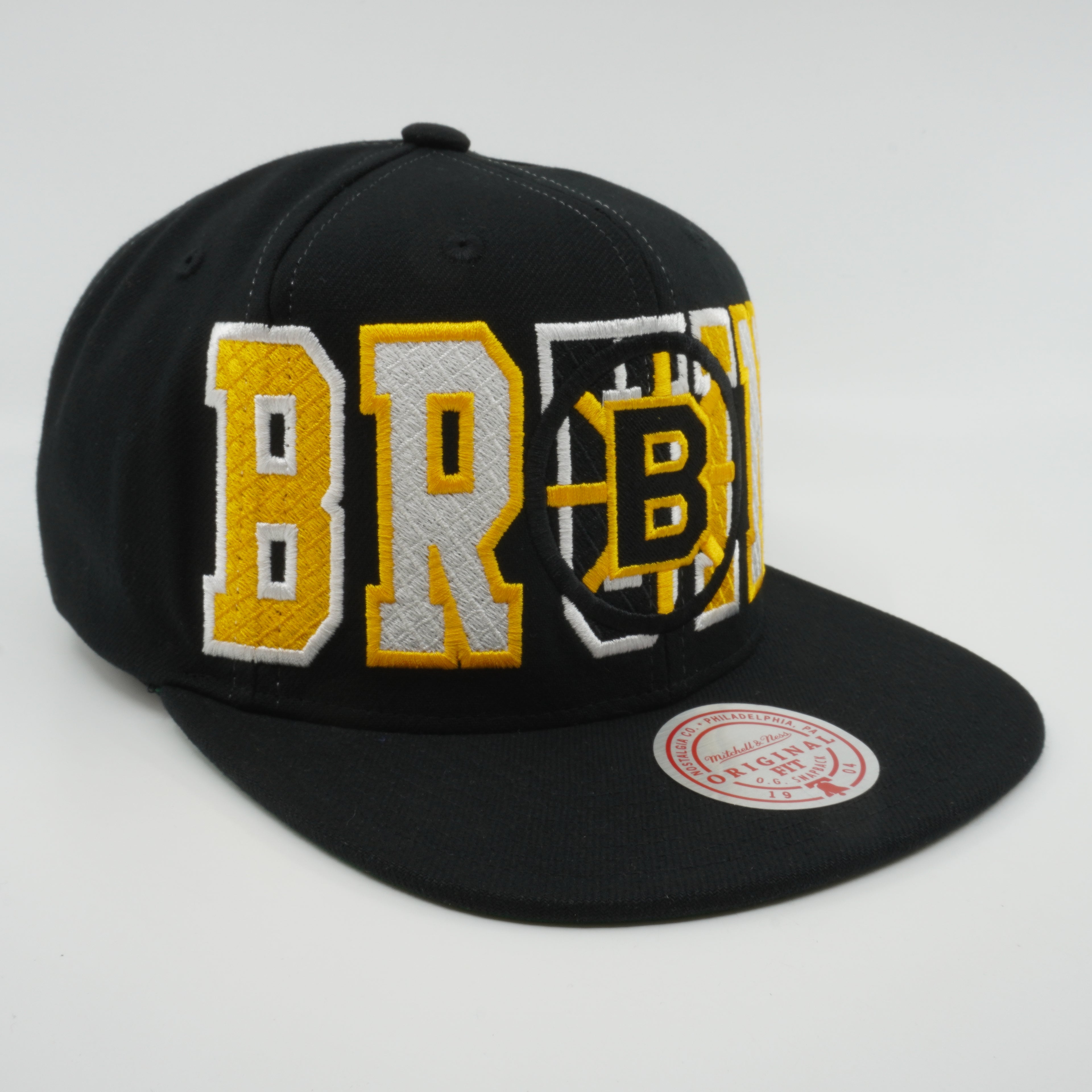 MENS MITCHELL & NESS NHL VARSITY BUST SNAPBACK VNTG BRUINS - BLACK