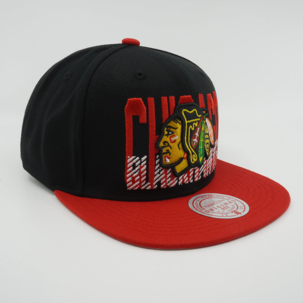 MENS MITCHELL & NESS NHL CROSS CHECK SNAPBACK BLACKHAWKS - BLACK