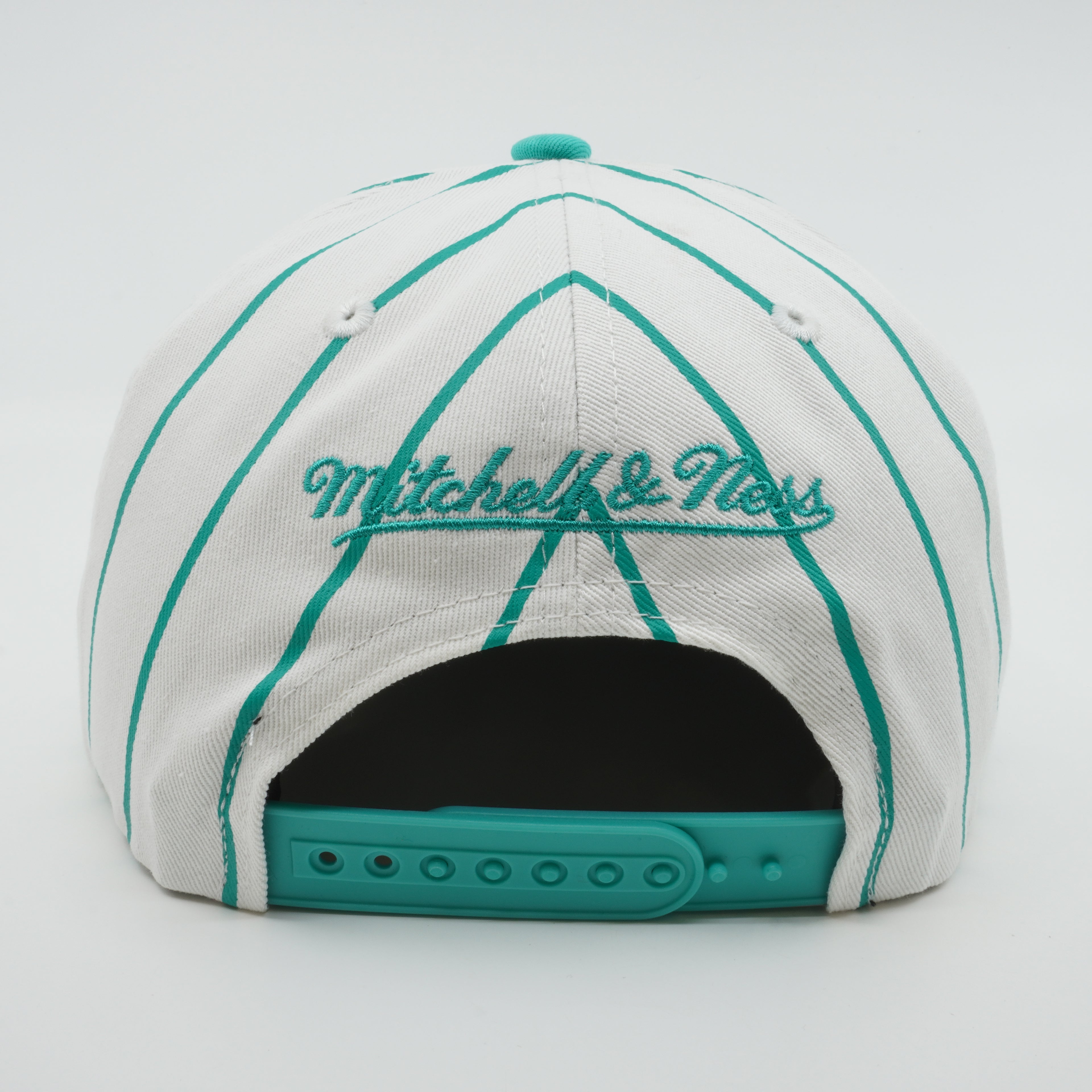 MENS MITCHELL & NESS NBA RETRO PINSTRIPE SNAPBACK HWC SPURS - WHITE
