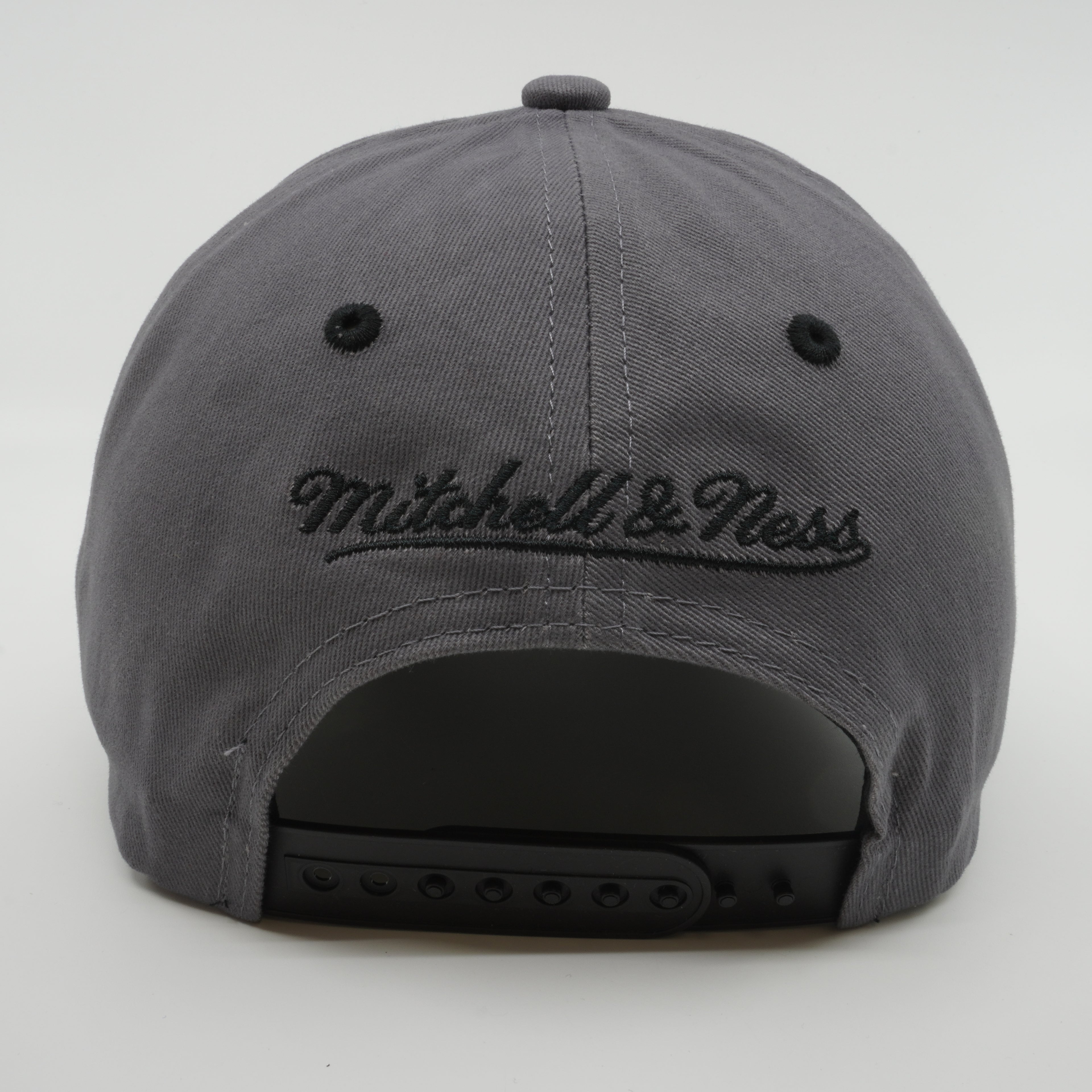 MENS MITCHELL & NESS NBA SPACE KNIT PRO SNAPBACK HWC SPURS - GREY