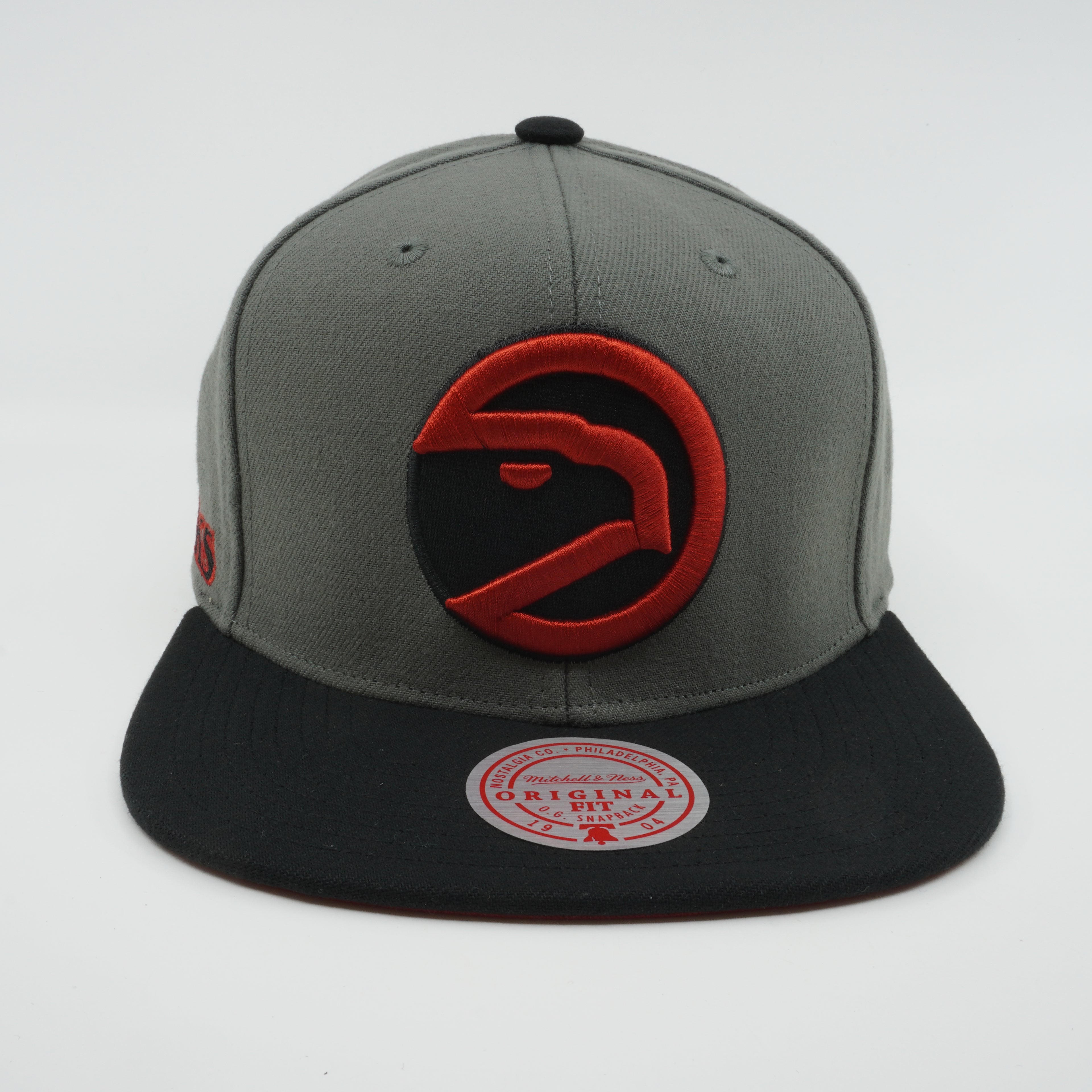 MENS MITCHELL & NESS NBA STORM FRONT SNAPBACK HWC HAWKS - GREY
