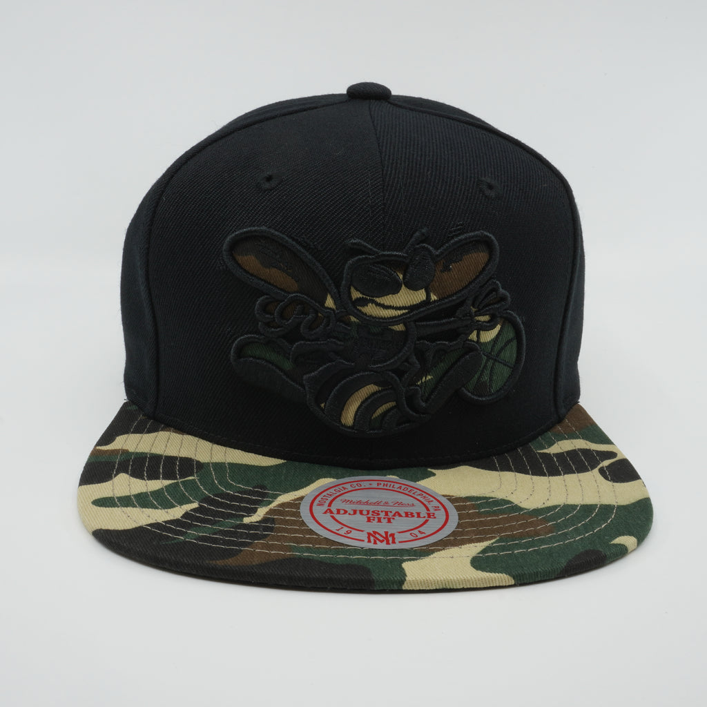 MENS MITCHELL & NESS NBA CAMO BILL HORNETS - CAMO WOODLAND