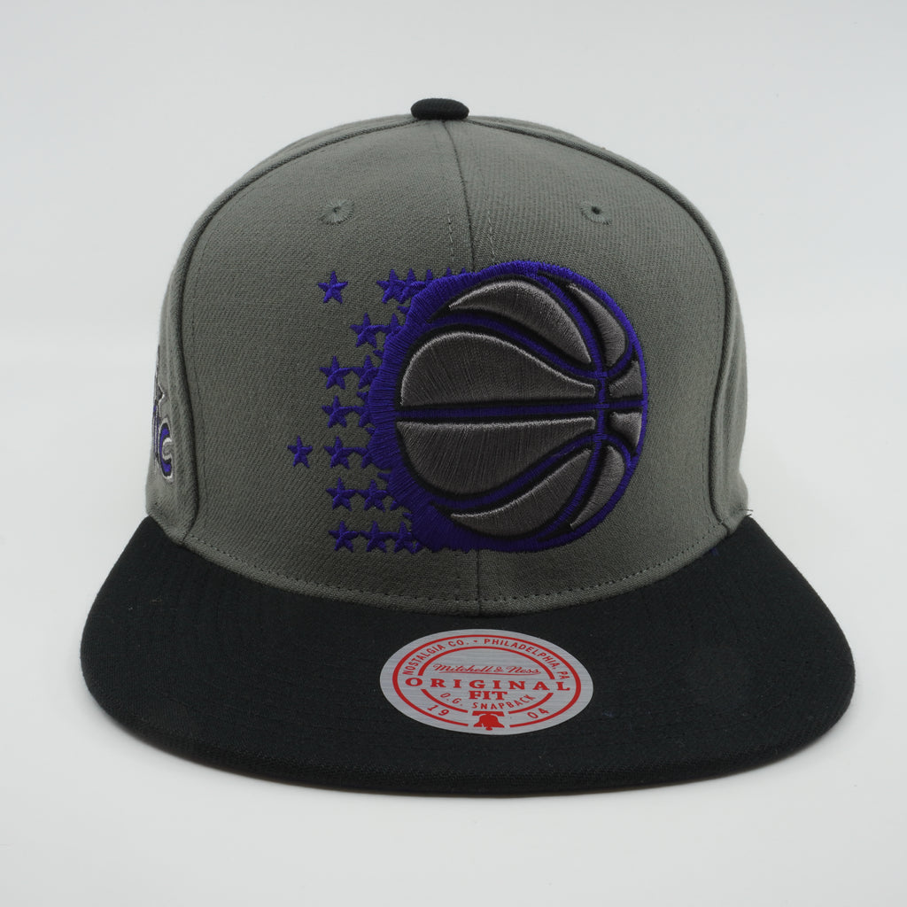 MENS MITCHELL & NESS NBA STORM FRONT SNAPBACK HWC MAGIC - GREY