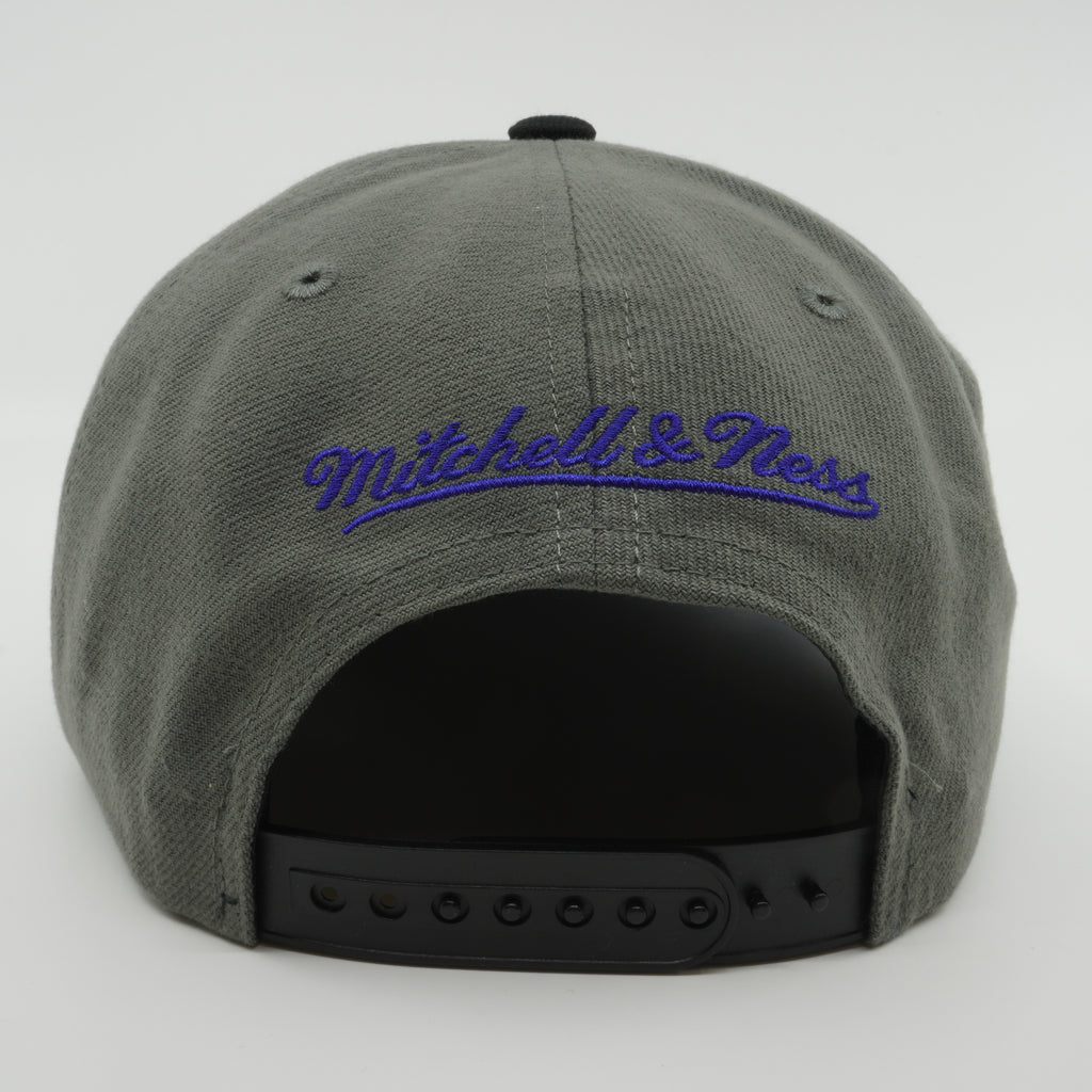 MENS MITCHELL & NESS NBA STORM FRONT SNAPBACK HWC MAGIC - GREY