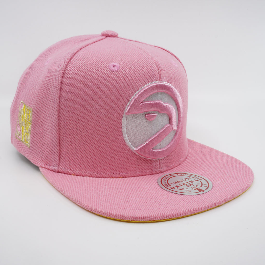MENS MITCHELL & NESS NBA PASTEL SNAPBACK HWC HAWKS - LIGHT PINK