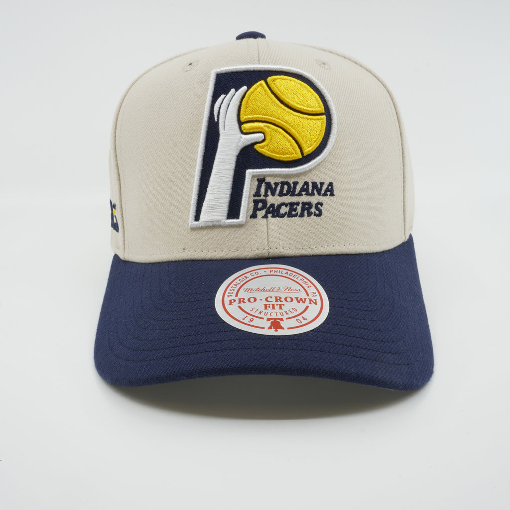 MENS MITCHELL & NESS NBA GAME ON PRO SNAPBACK HWC PACERS - OFF WHITE