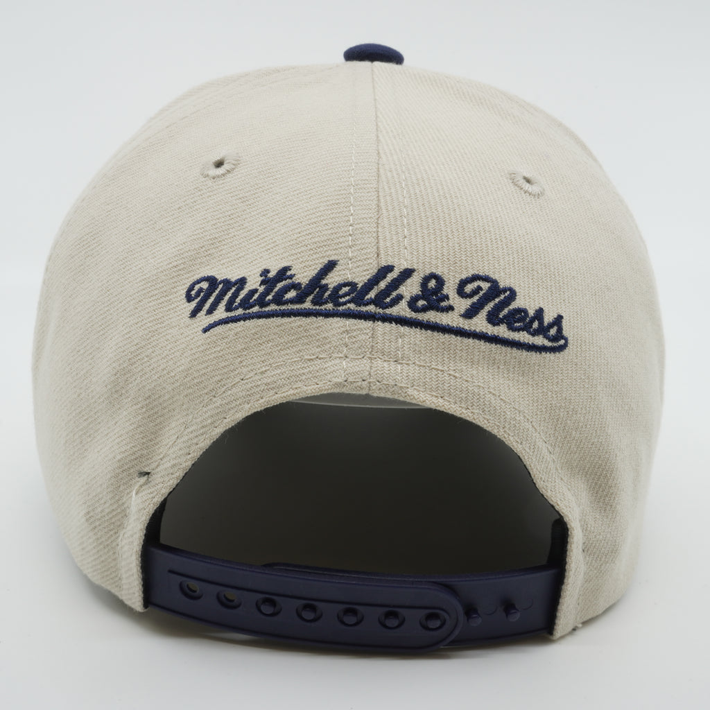 MENS MITCHELL & NESS NBA GAME ON PRO SNAPBACK HWC PACERS - OFF WHITE