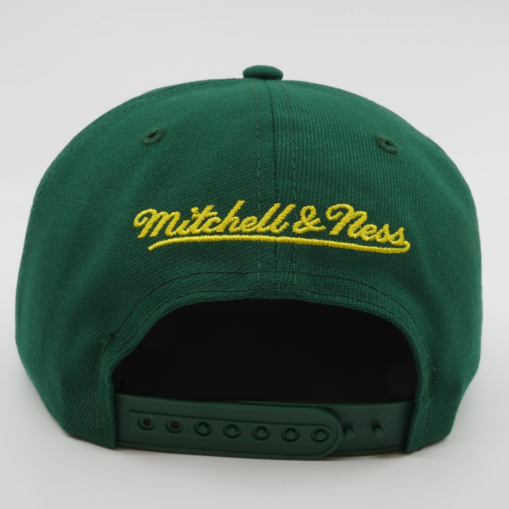 MENS MITCHELL & NESS NBA CORE BASIC SNAPBACK HWC SUPERSONICS - GREEN-WHITE