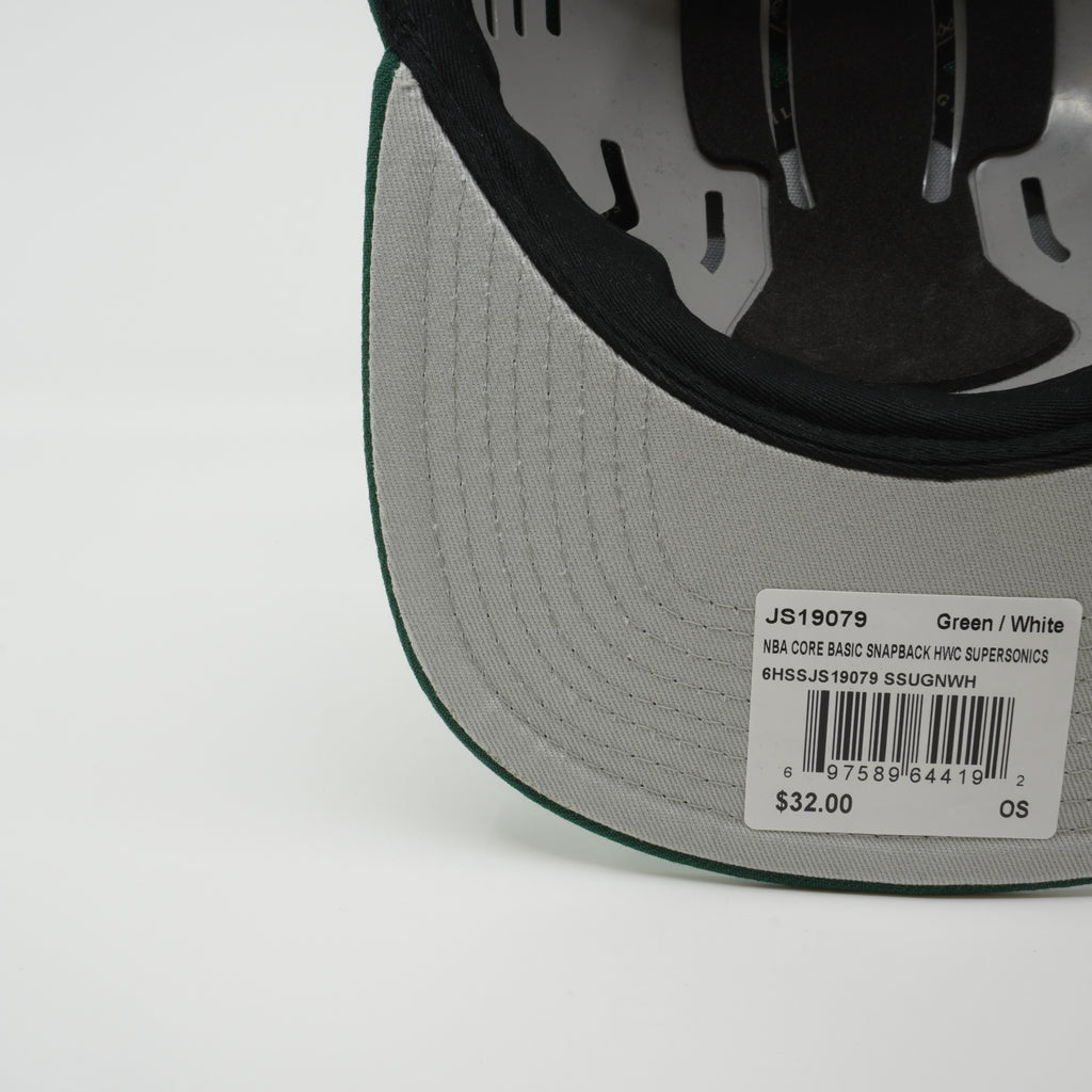 MENS MITCHELL & NESS NBA CORE BASIC SNAPBACK HWC SUPERSONICS - GREEN-WHITE
