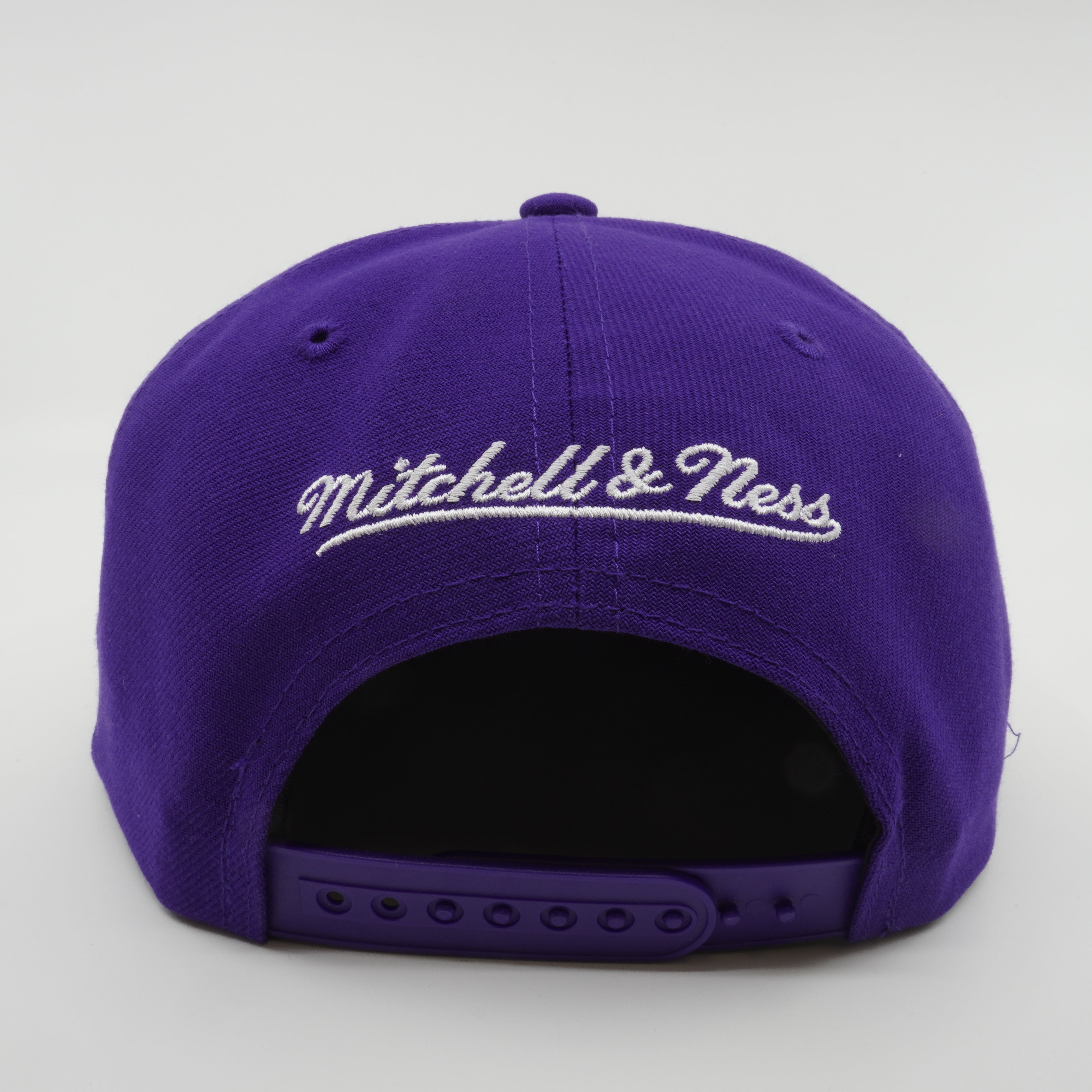 MENS MITCHELL & NESS NBA PSYCHEDELIC SNAPBACK HWC RAPTORS - PURPLE