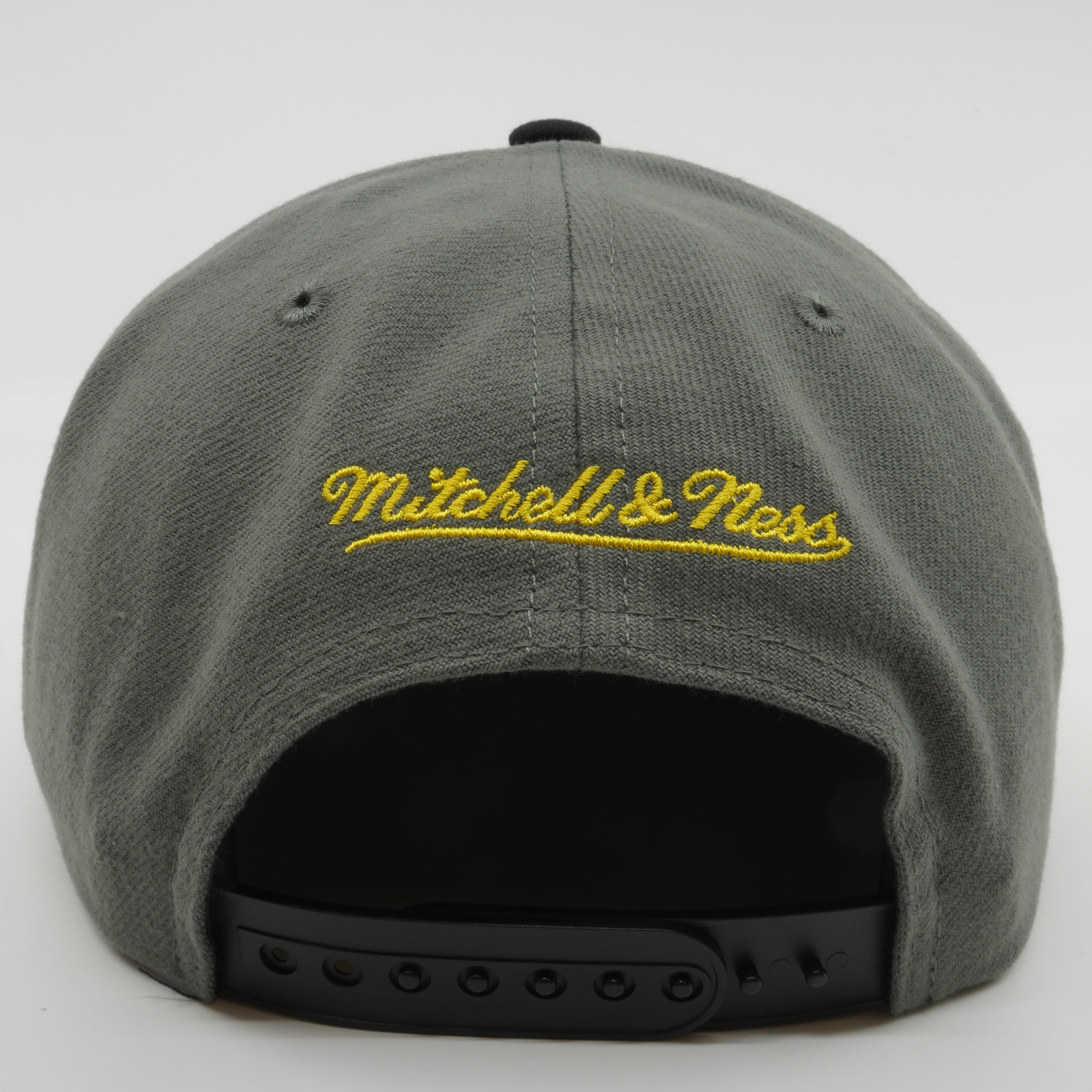 MENS MITCHELL & NESS MLB STORM FRONT SNAPBACK PADRES - GREY