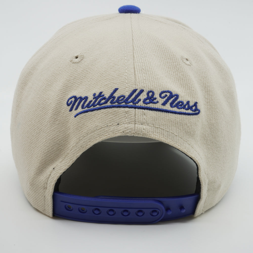 MENS MITCHELL & NESS NHL GAME ON PRO SNAPBACK MAPLE LEAFS - OFF WHITE