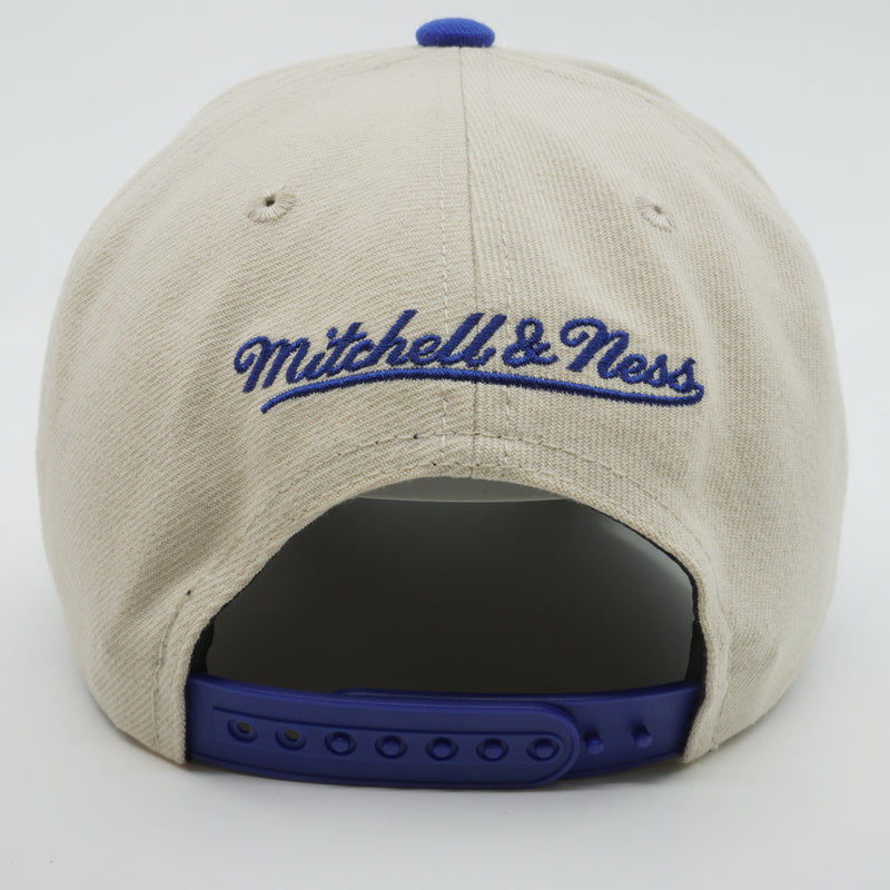 MENS MITCHELL & NESS NHL GAME ON PRO SNAPBACK MAPLE LEAFS - OFF WHITE