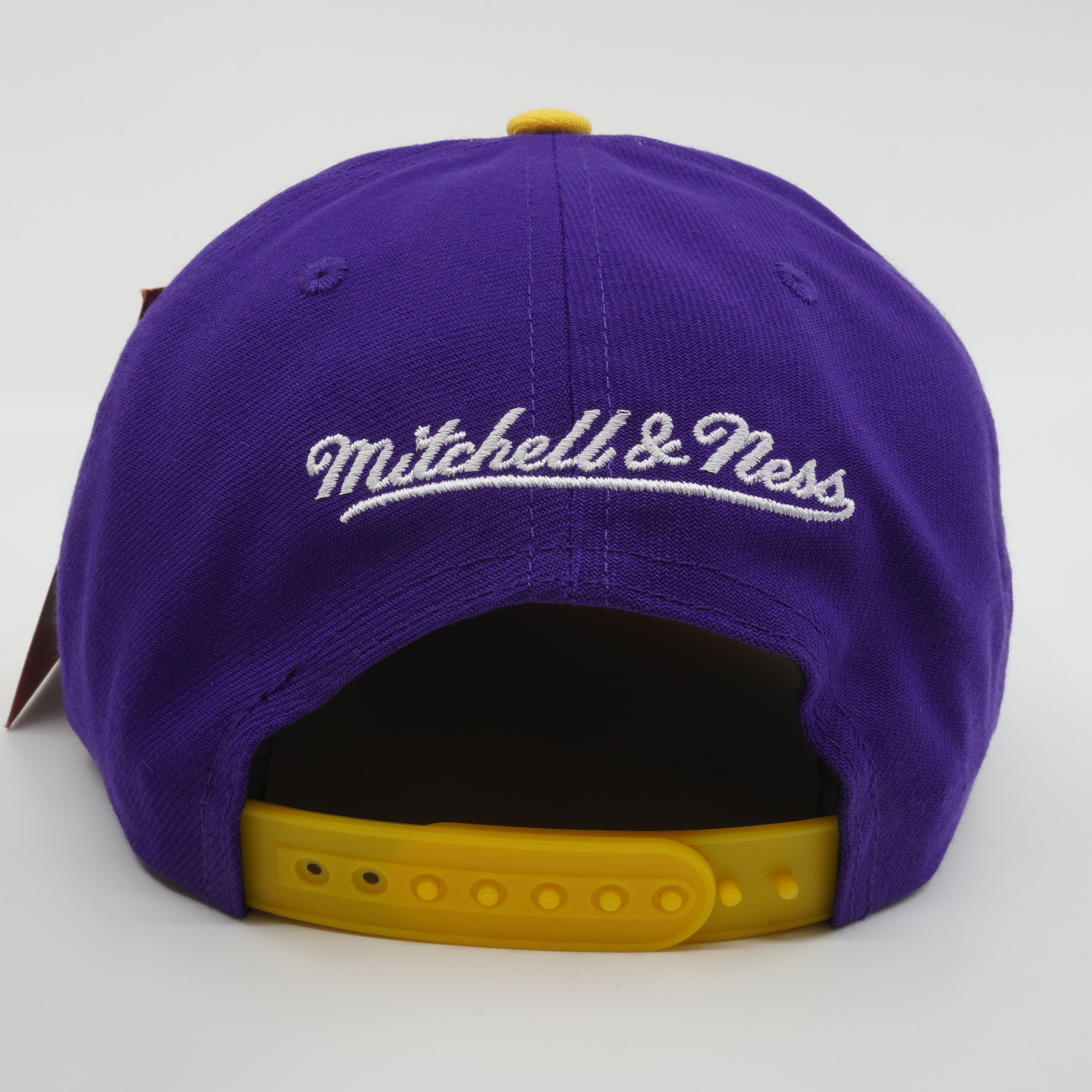 MENS MITCHELL & NESS NBA LOGO BILL SNAPBACK LAKERS - PURPLE-YELLOW