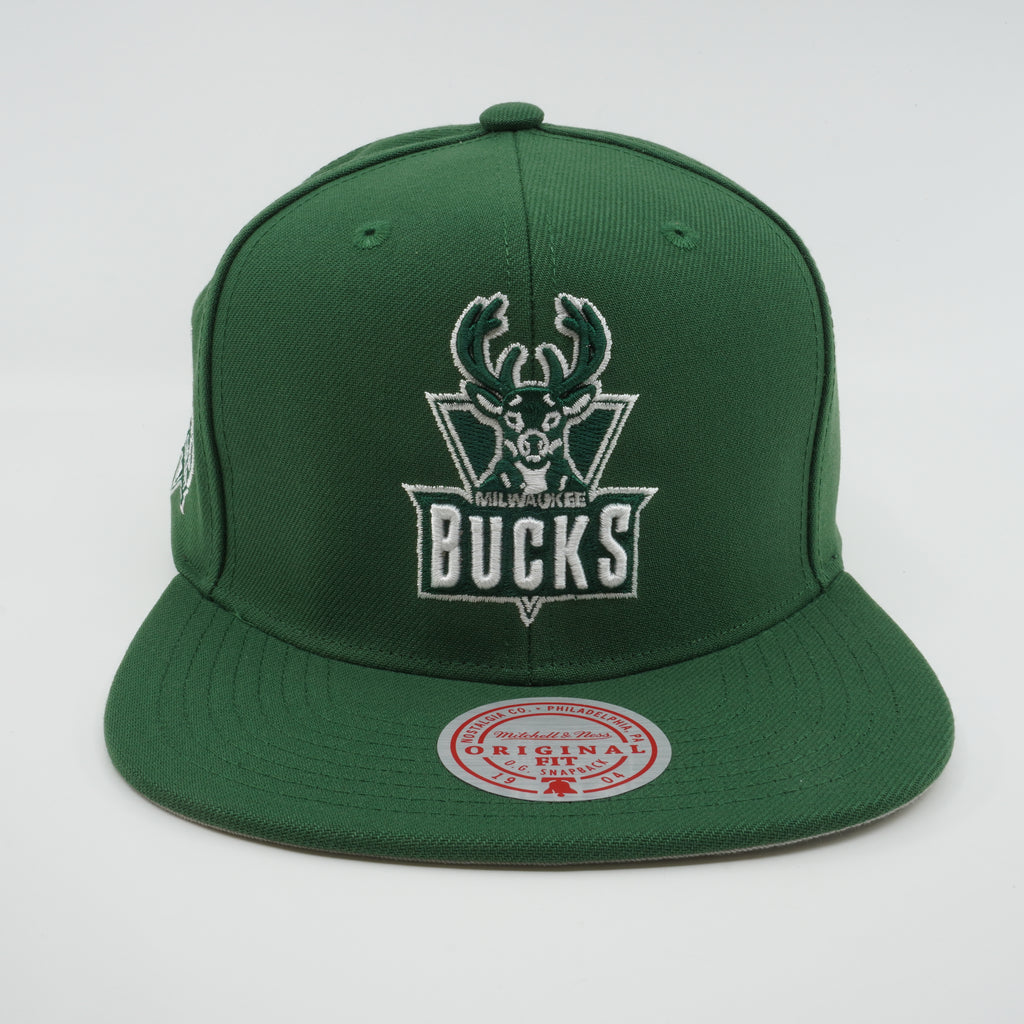 MENS MITCHELL & NESS NBA BACK TO BASICS SNAPBACK HWC BUCKS - GREEN
