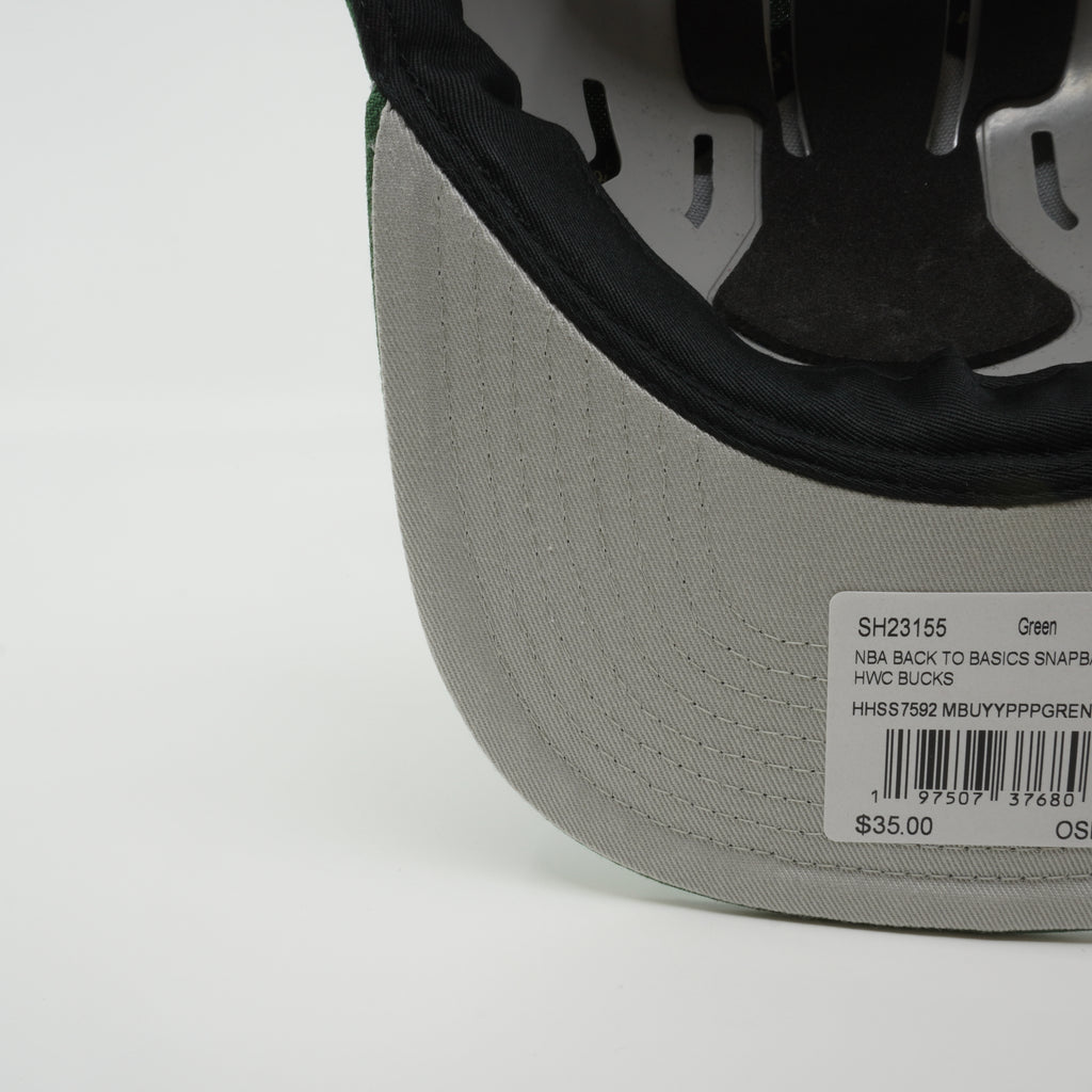 MENS MITCHELL & NESS NBA BACK TO BASICS SNAPBACK HWC BUCKS - GREEN
