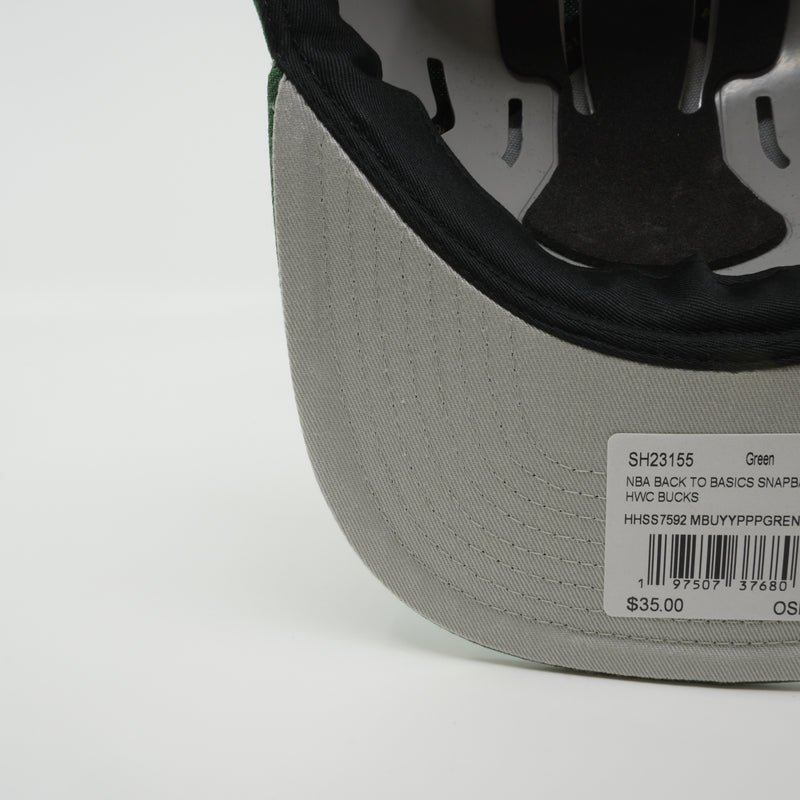 MENS MITCHELL & NESS NBA BACK TO BASICS SNAPBACK HWC BUCKS - GREEN