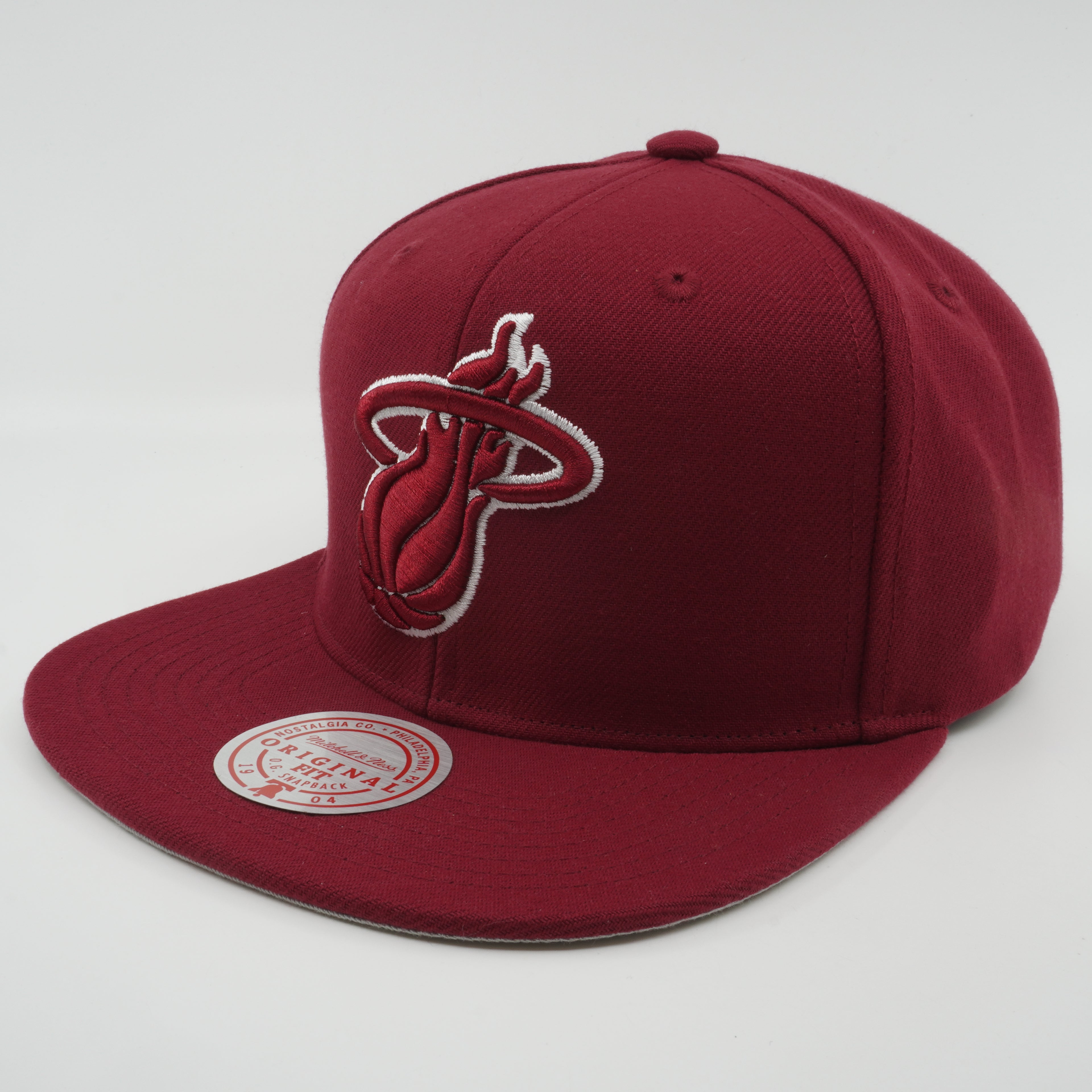 MENS MITCHELL & NESS NBA BACK TO BASICS SNAPBACK HEAT - RED