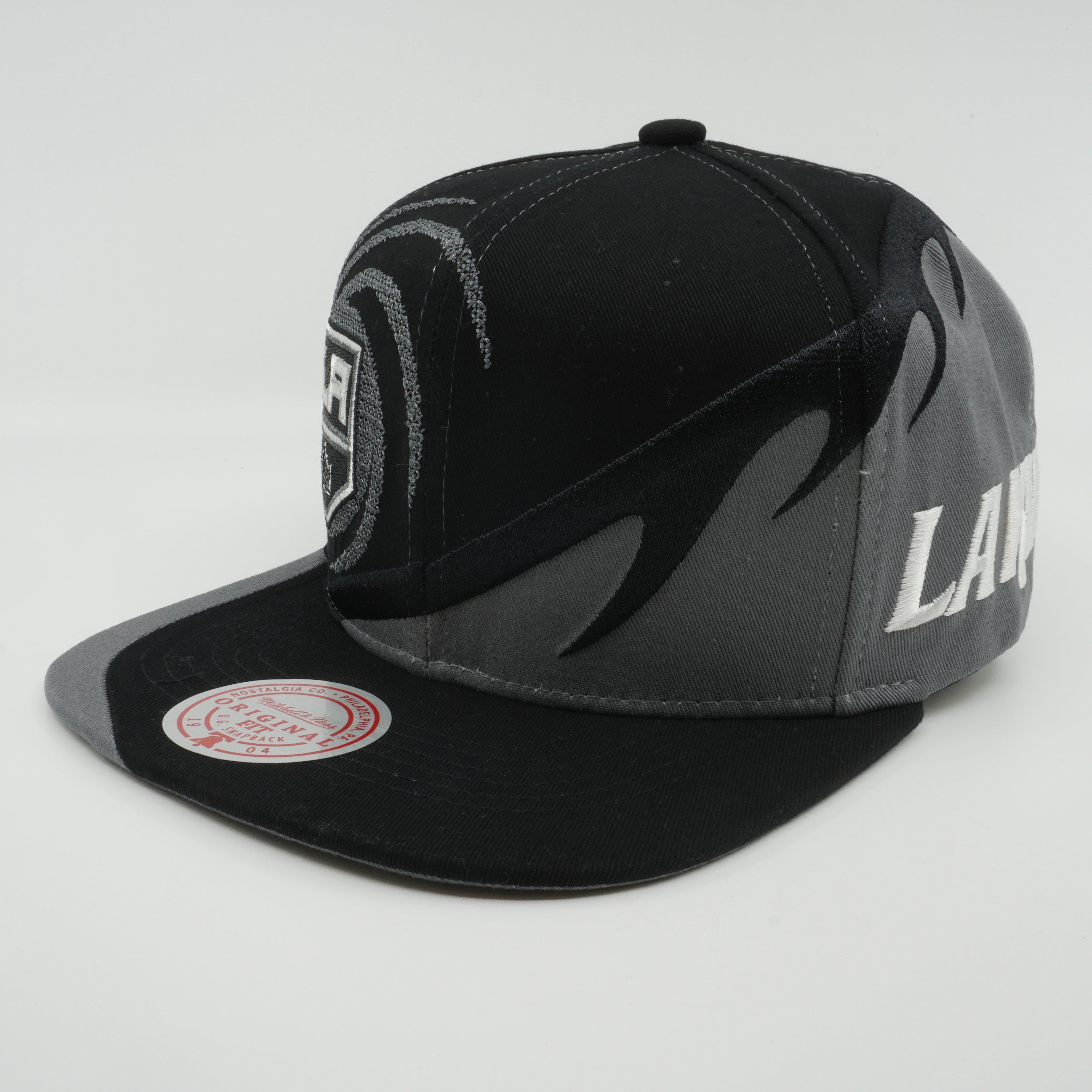 MENS MITCHELL & NESS NHL SPIRAL DEADSTOCK SNAPBACK KINGS - BLACK-GREY