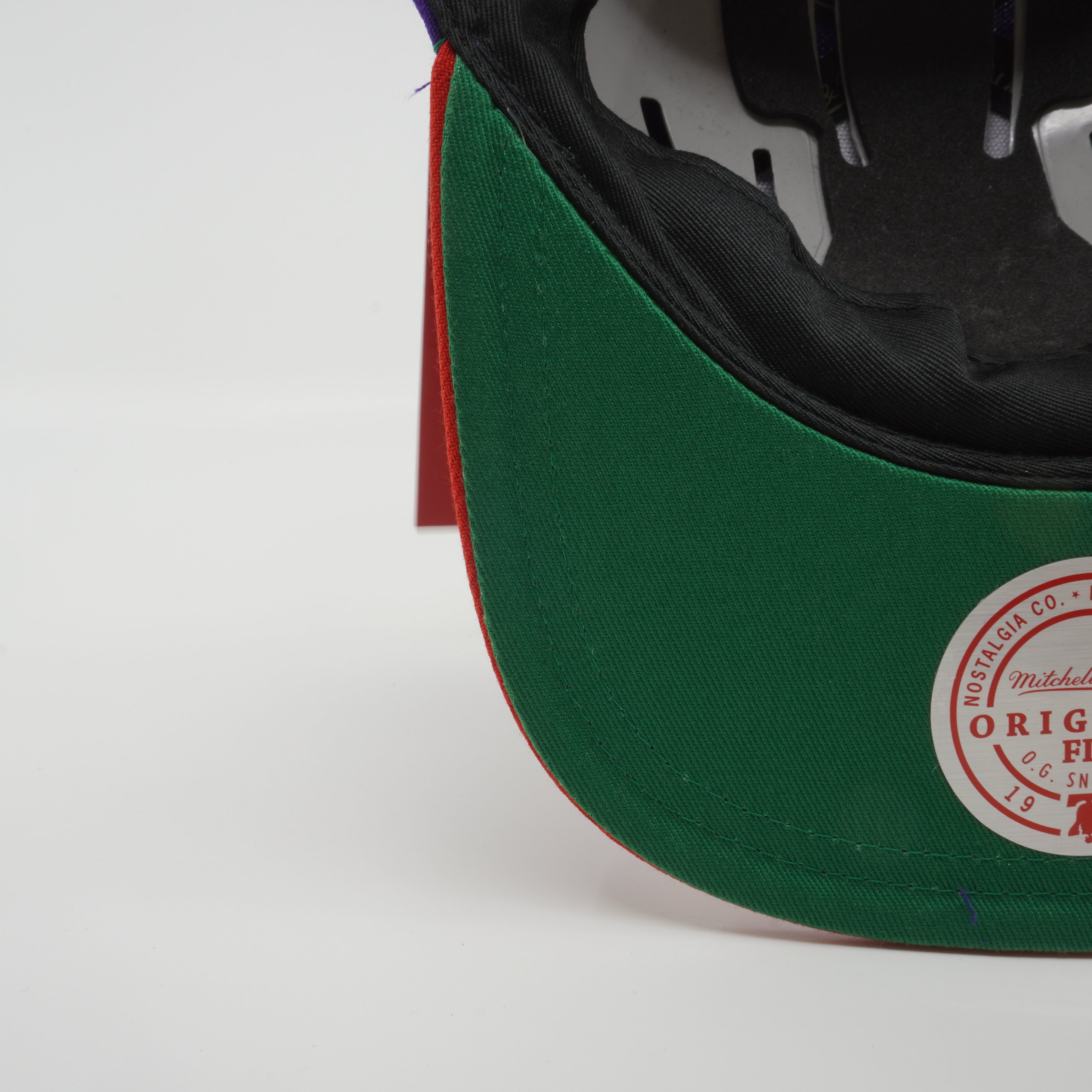 MENS MITCHELL & NESS NBA LOGO BILL SNAPBACK HWC RAPTORS - PURPLE-RED