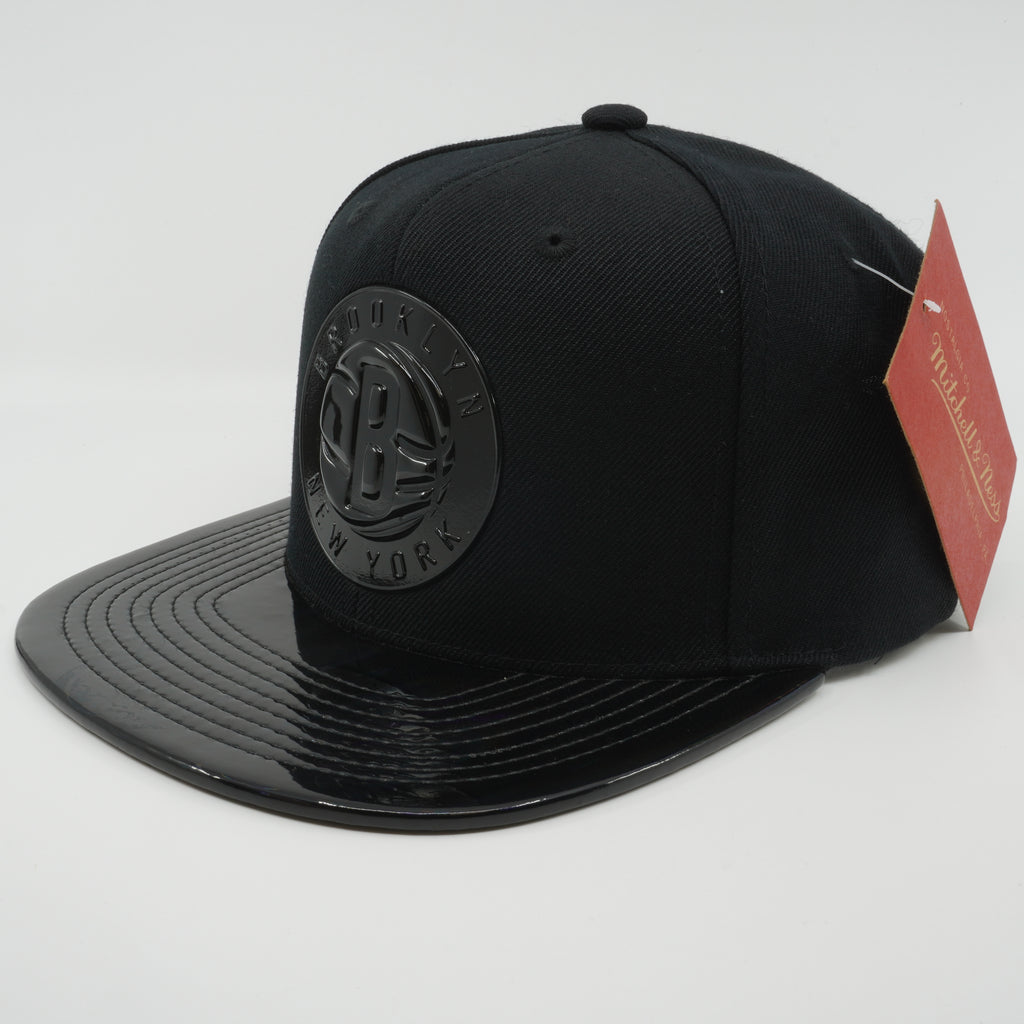 MENS MITCHELL & NESS NBA THREE ONE BLACK SNAPBACK NETS - BLACK